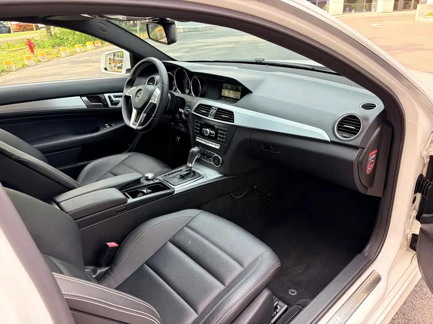Imported Mercedes-Benz C-Class 2013 C 180 Coupe — миниатюра 14