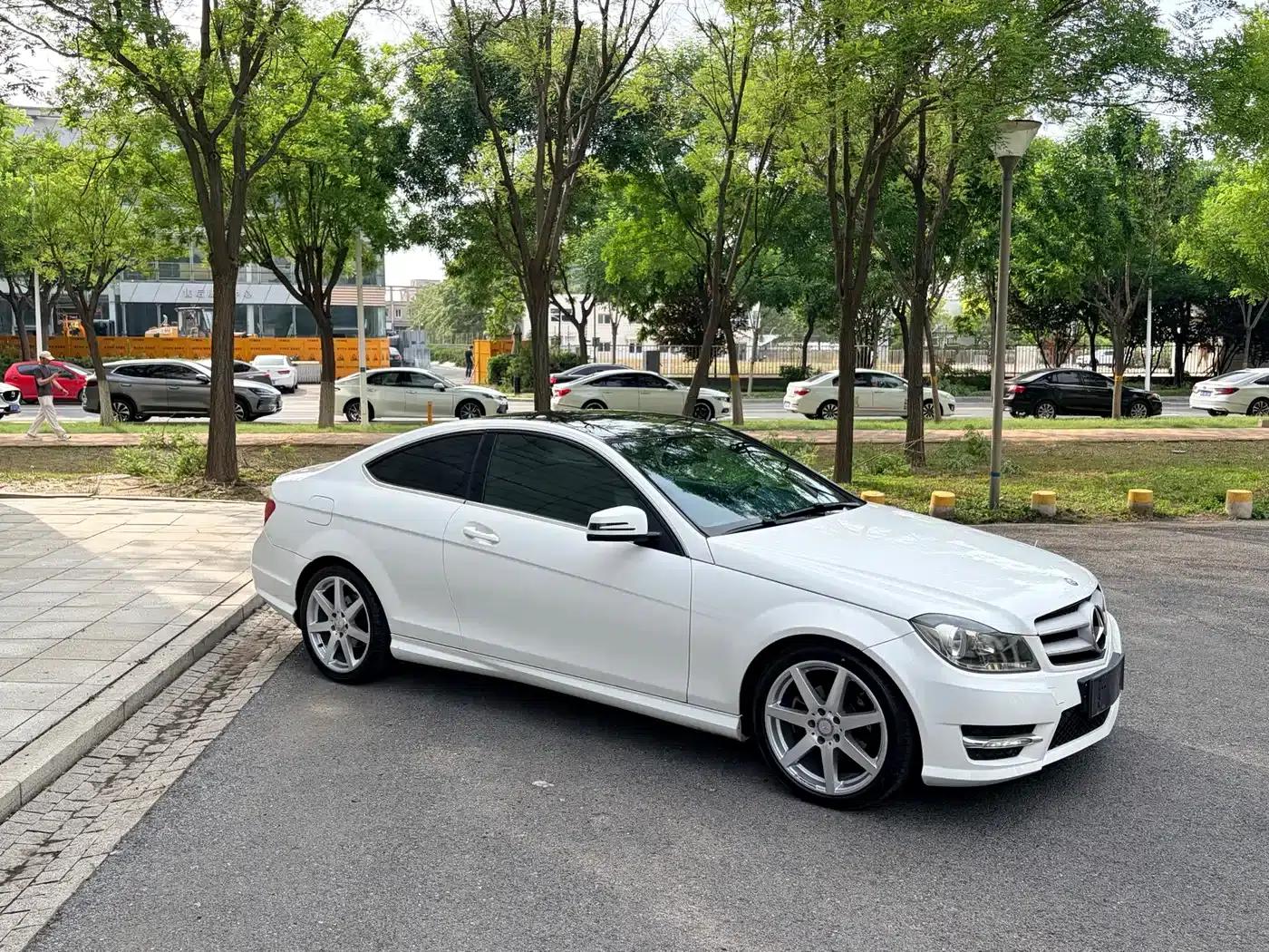Imported Mercedes-Benz C-Class 2013 C 180 Coupe — миниатюра 5