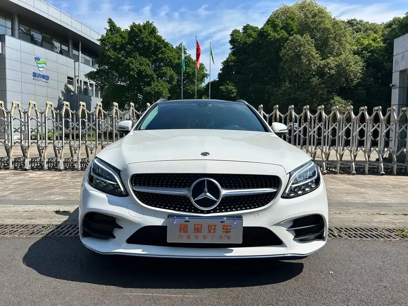 Imported Mercedes-Benz C-Class 2020 Facelift C 260 Estate — миниатюра 2