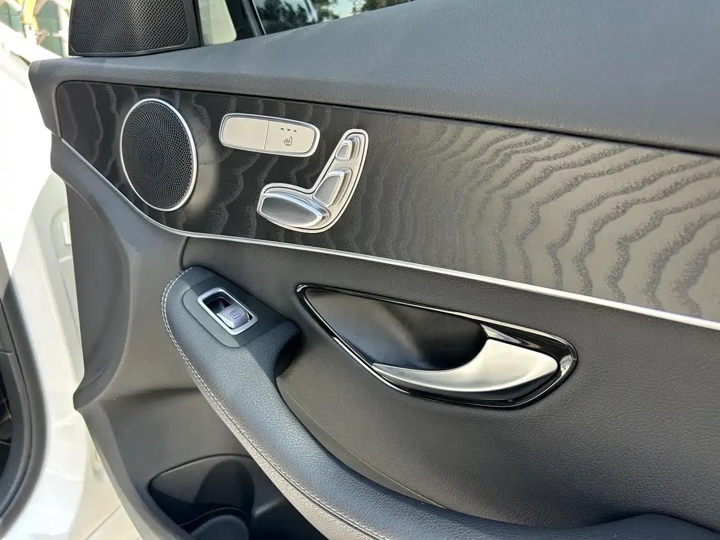 Imported Mercedes-Benz C-Class 2020 Facelift C 260 Estate — миниатюра 19