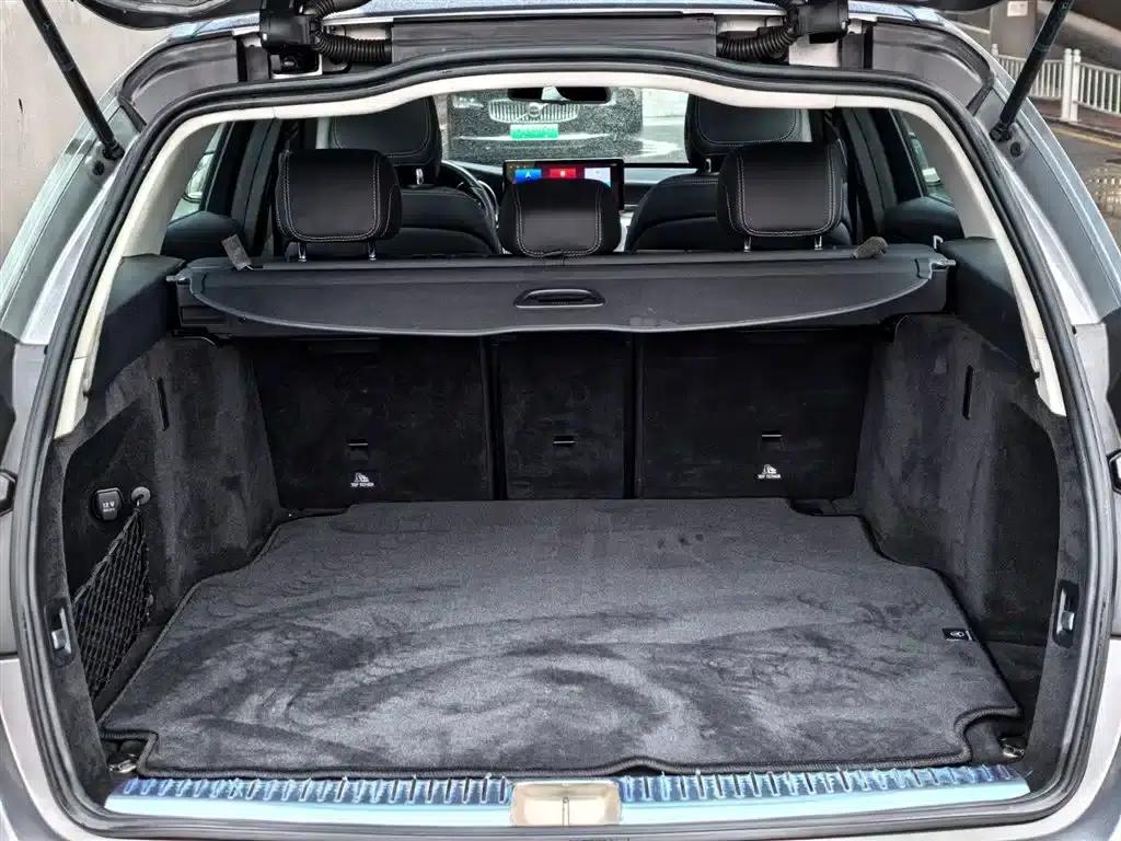 Imported Mercedes-Benz C-Class 2015 C 200 Estate — миниатюра 11