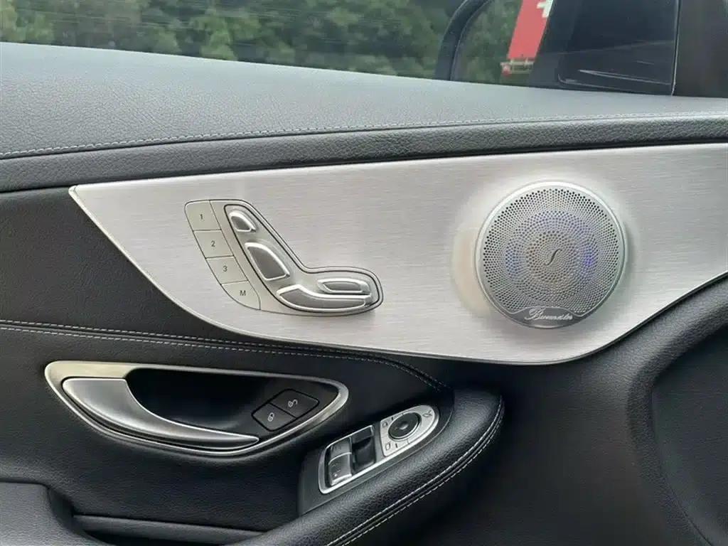 Imported Mercedes-Benz C-Class 2019 C 260 Coupe — миниатюра 23