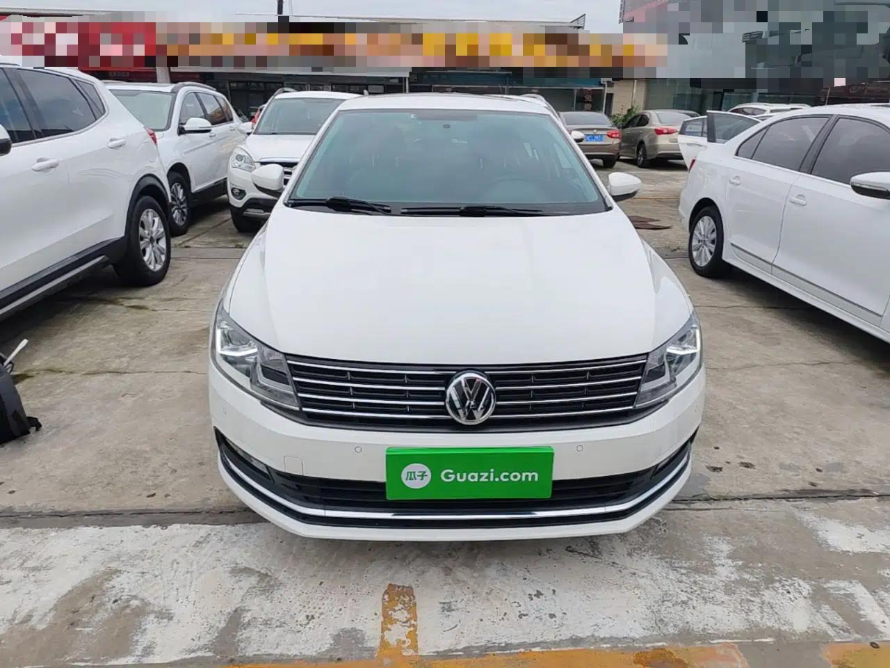 Volkswagen Lavida 2017 1.6L Automatic Comfort Edition — миниатюра 2