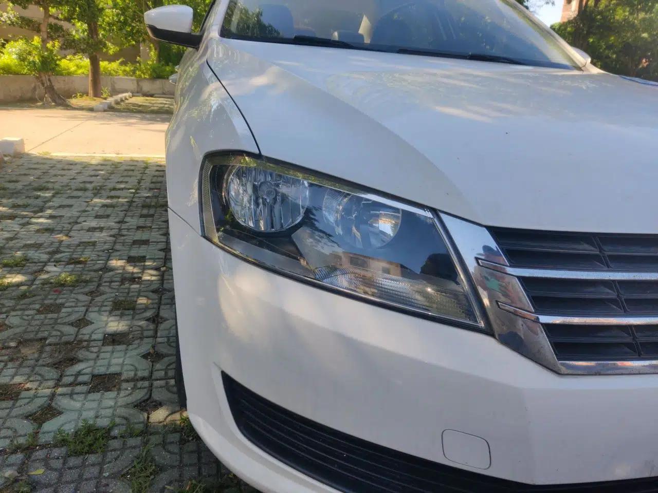 Volkswagen Lavida 2017 1.6L Automatic Comfort Edition — миниатюра 7