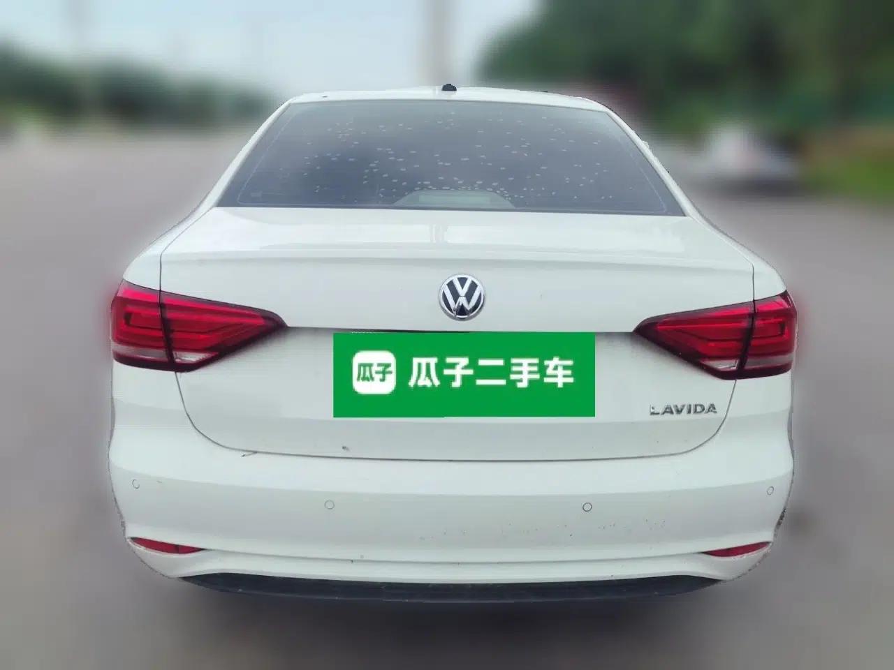 Volkswagen Lavida 2019 Lavida Start 1.5L Automatic Trendy Version China VI Standard — миниатюра 5