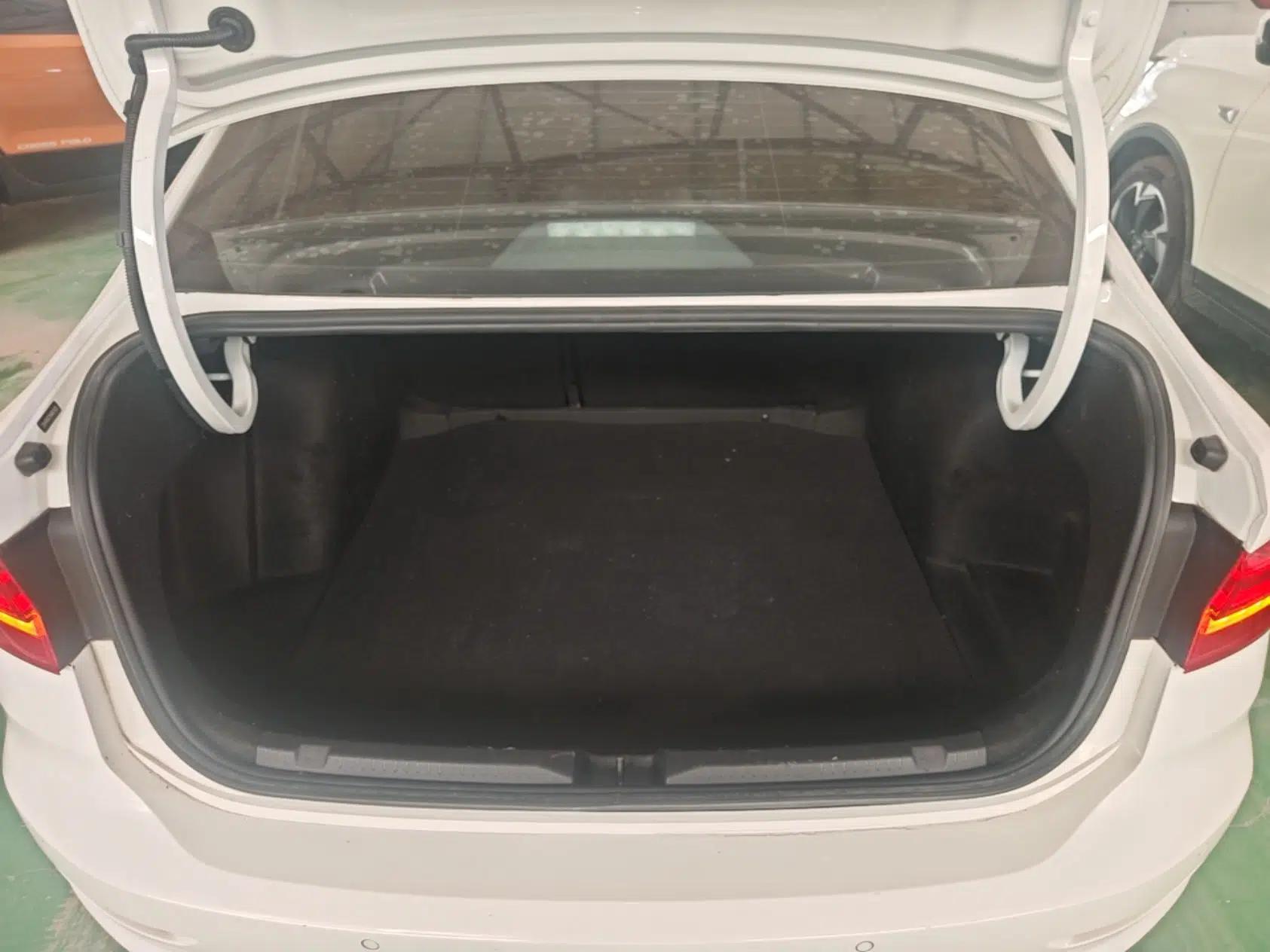 Volkswagen Lavida 2019 1.5L Automatic Comfort Edition China VI Standard — миниатюра 21