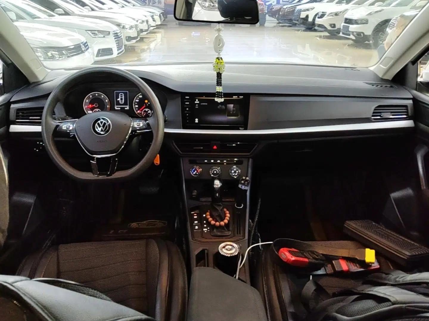 Volkswagen Lavida 2019 1.5L Automatic Comfort Edition China VI Standard — миниатюра 12