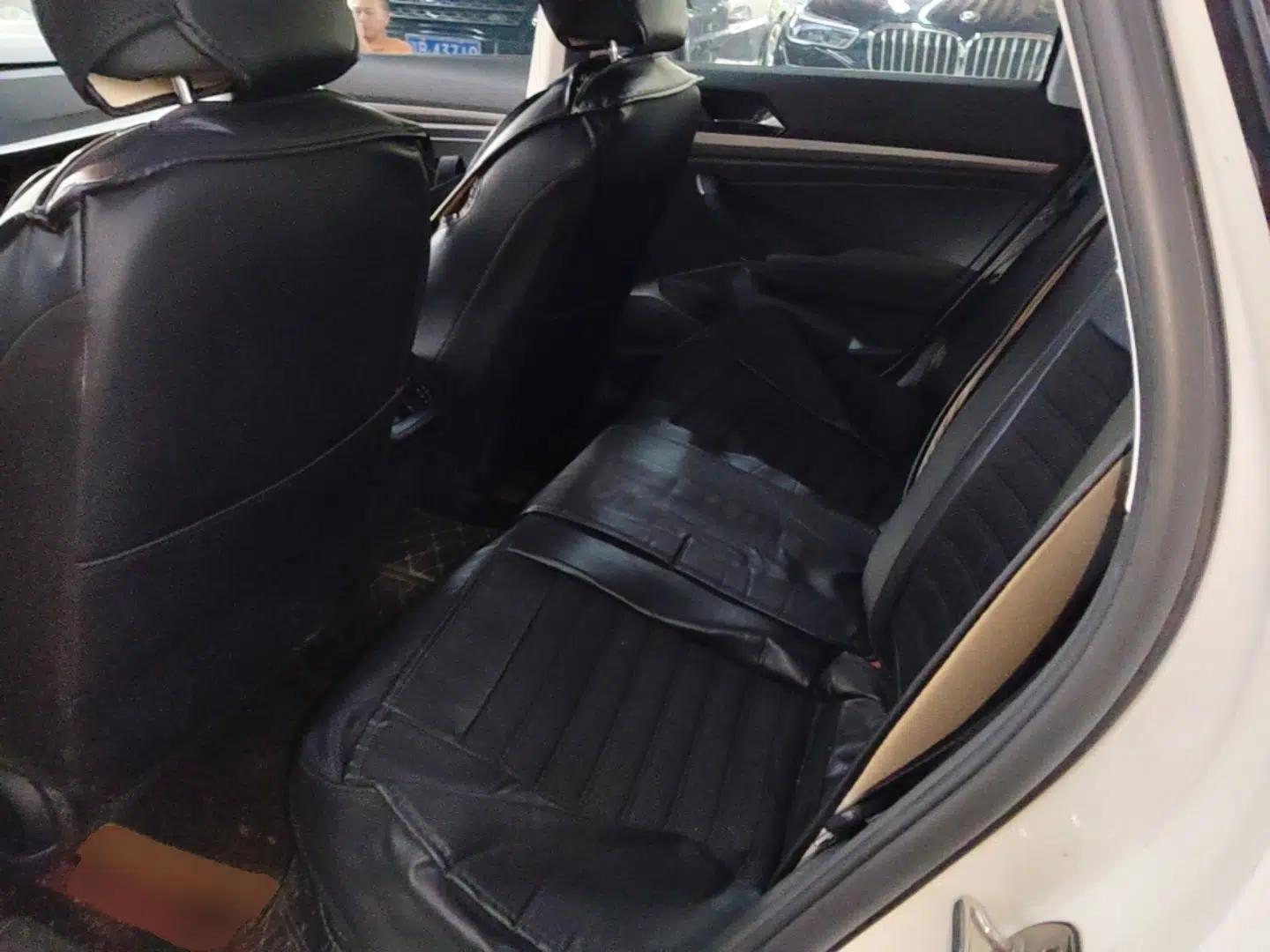 Volkswagen Lavida 2019 1.5L Automatic Comfort Edition China VI Standard — миниатюра 19