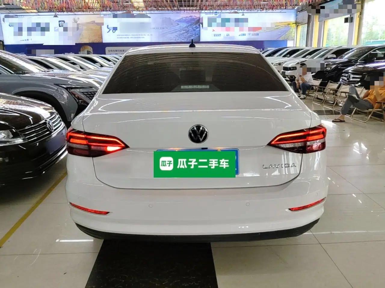 Volkswagen Lavida 2019 1.5L Automatic Comfort Edition China VI Standard — миниатюра 3