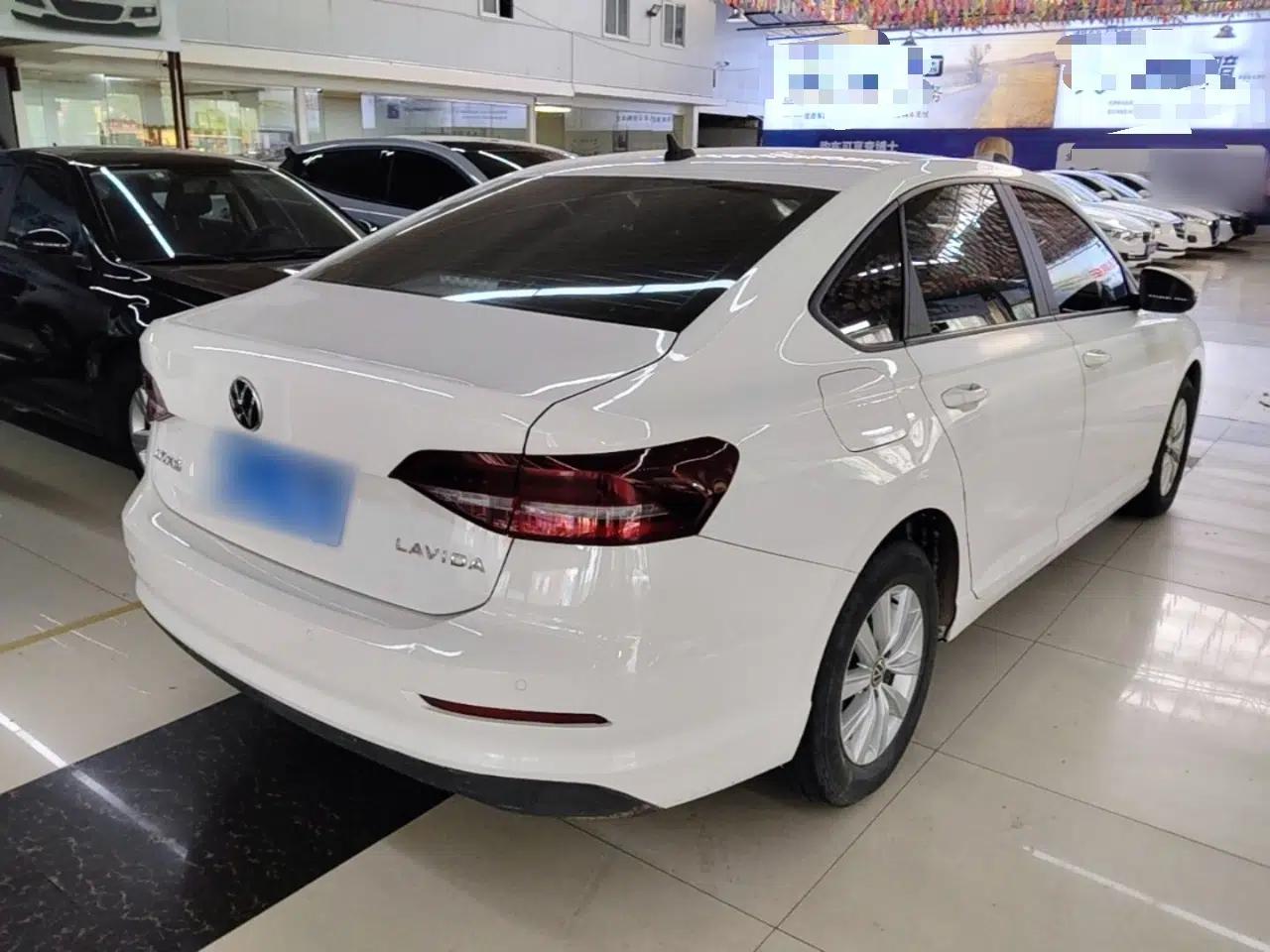 Volkswagen Lavida 2019 1.5L Automatic Comfort Edition China VI Standard — миниатюра 4