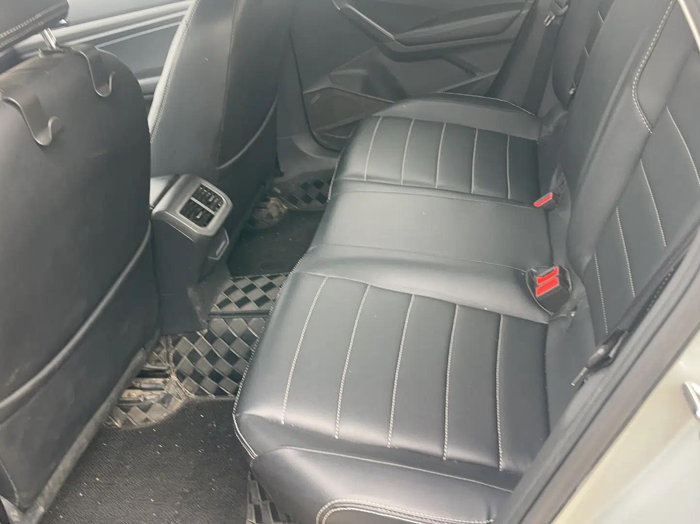 Volkswagen Lavida 2019 1.5L Automatic Fashion Edition China VI — миниатюра 8