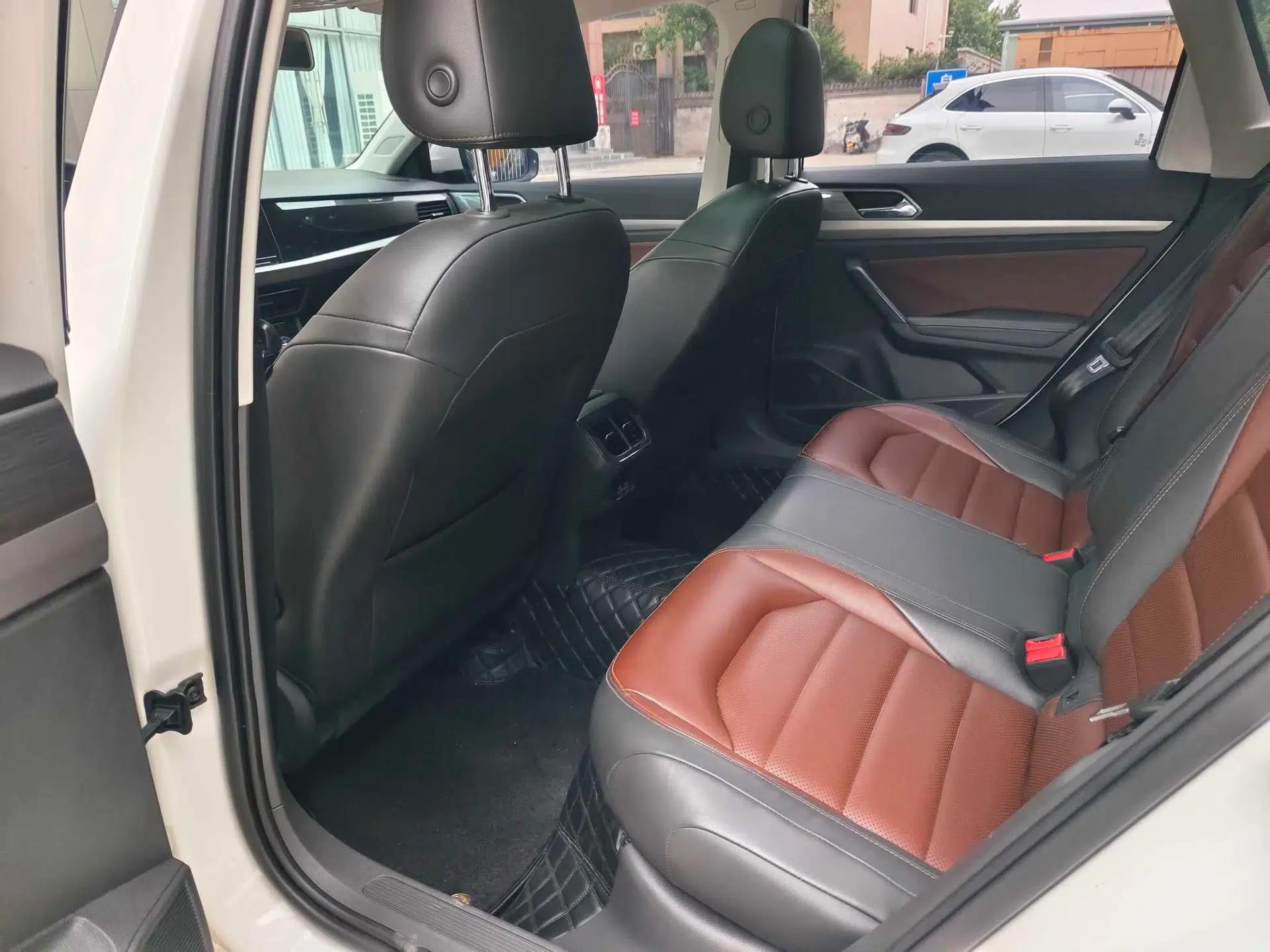 Volkswagen Lavida 2018 Hatchback 280TSI DSG Luxury Edition China V Standard — миниатюра 20