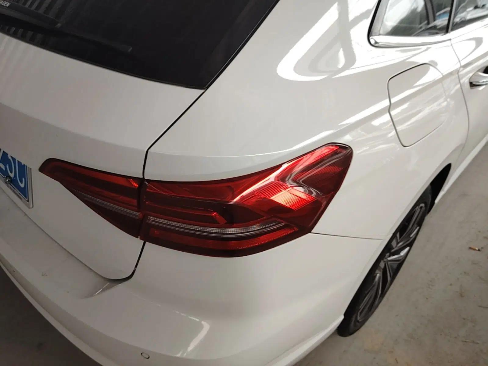 Volkswagen Lavida 2018 Hatchback 280TSI DSG Luxury Edition China V Standard — миниатюра 7
