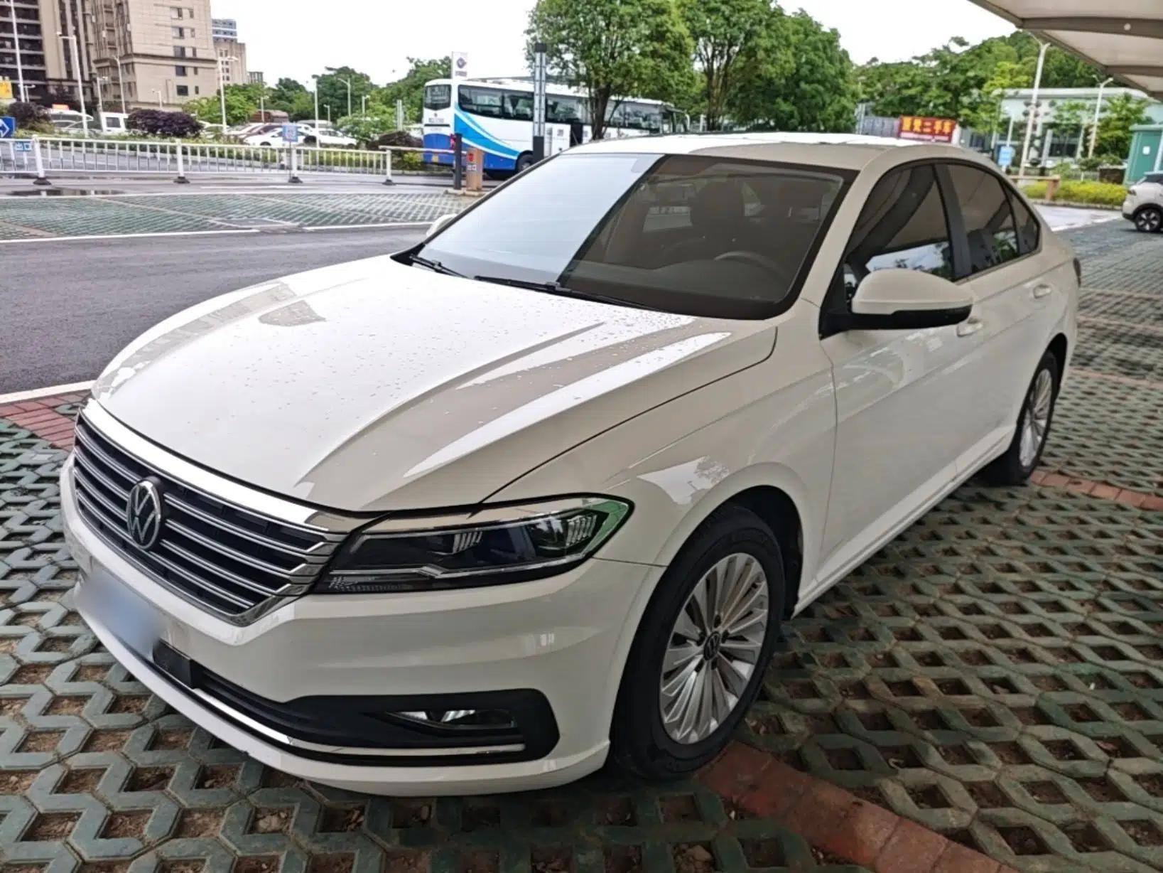Volkswagen Lavida 2021 1.5L Automatic Vision Edition — миниатюра 1