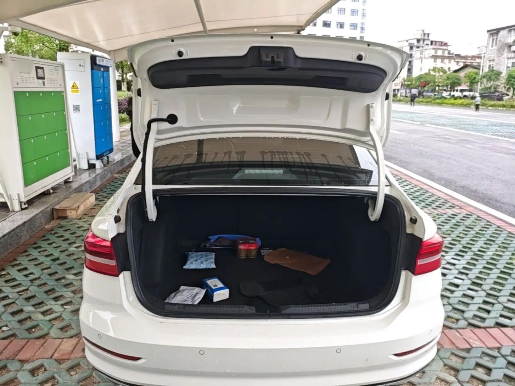 Volkswagen Lavida 2021 1.5L Automatic Vision Edition — миниатюра 22