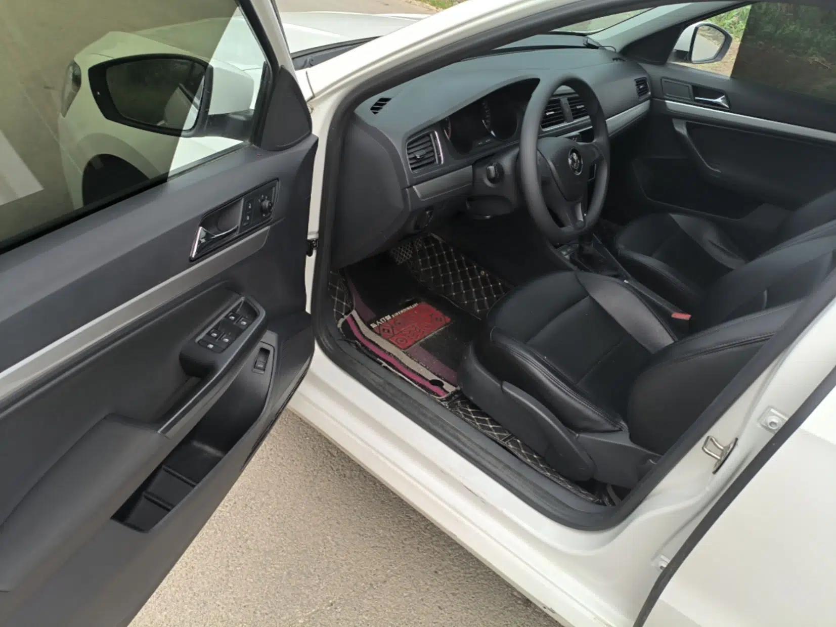 Volkswagen Lavida 2018 Classic 1.5L Automatic Fashion Edition China VI Standard — миниатюра 18
