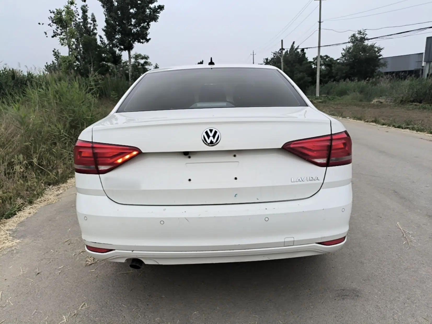 Volkswagen Lavida 2018 Classic 1.5L Automatic Fashion Edition China VI Standard — миниатюра 3