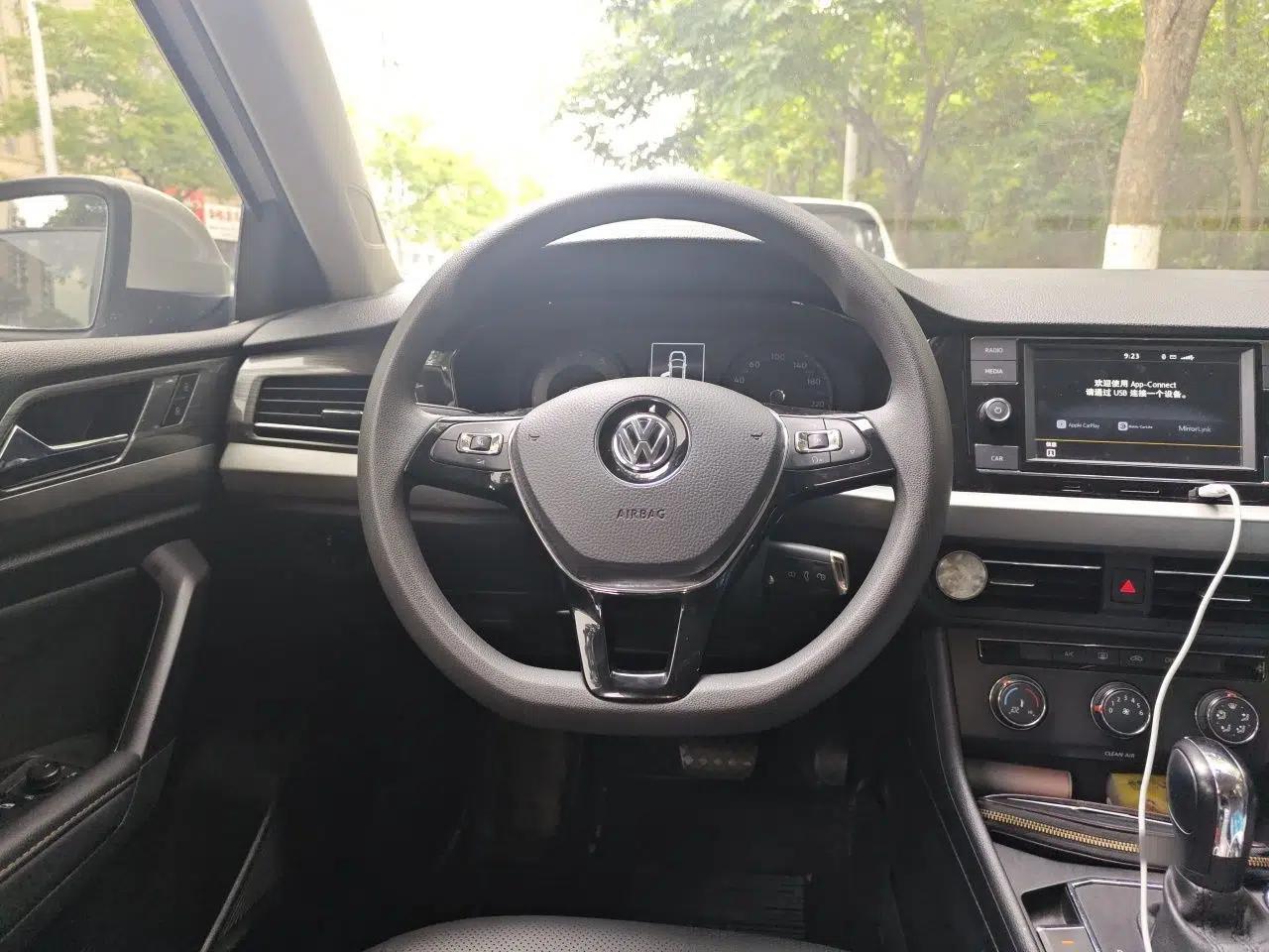 Volkswagen Lavida 2019 1.5L Automatic Comfort Edition China VI Standard — миниатюра 11