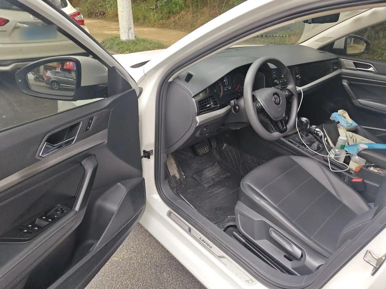Volkswagen Lavida 2019 1.5L Automatic Comfort Edition China VI Standard — миниатюра 17
