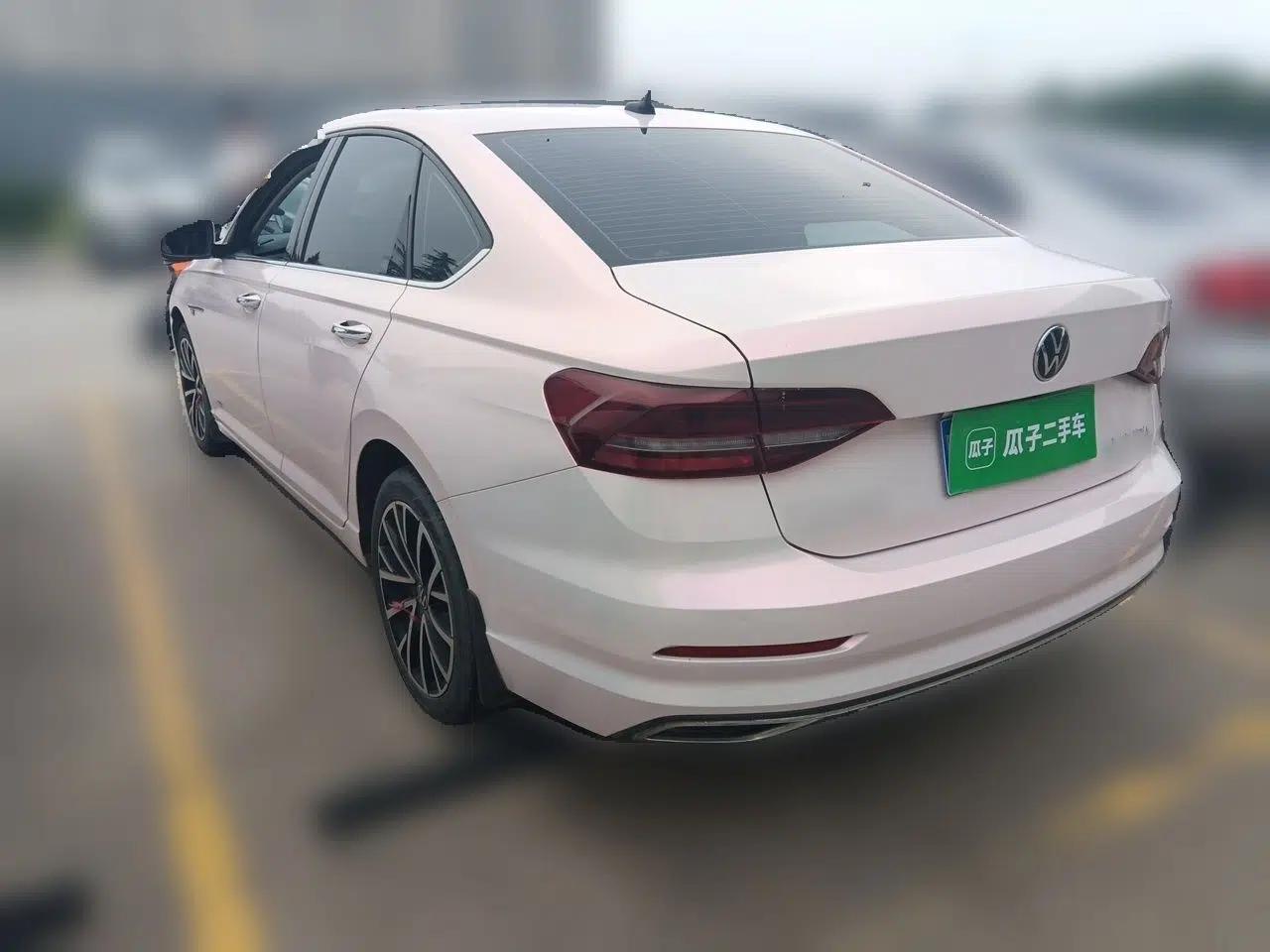 Volkswagen Lavida 2021 280TSI DSG Luxury Edition — миниатюра 4
