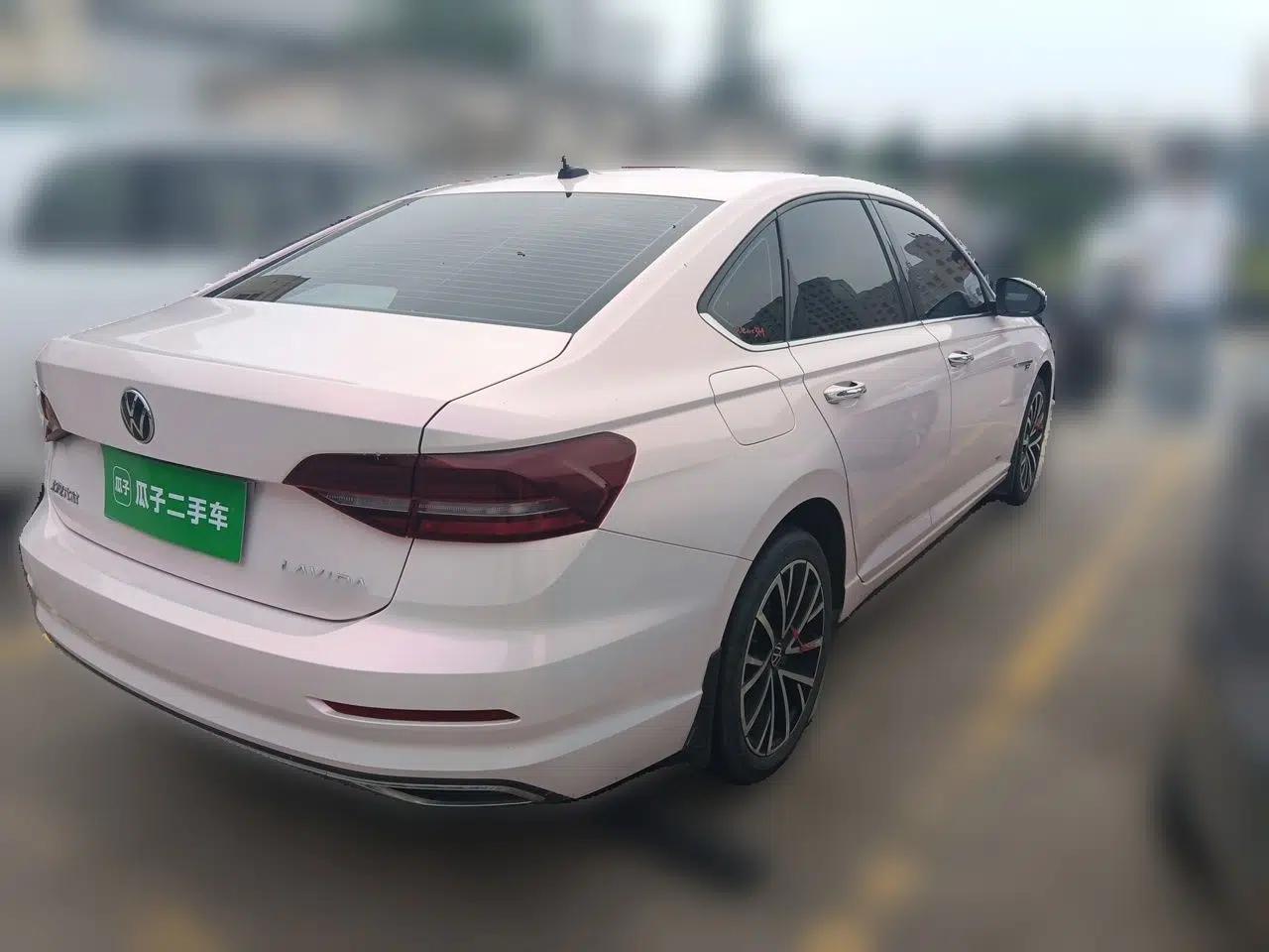 Volkswagen Lavida 2021 280TSI DSG Luxury Edition — миниатюра 6