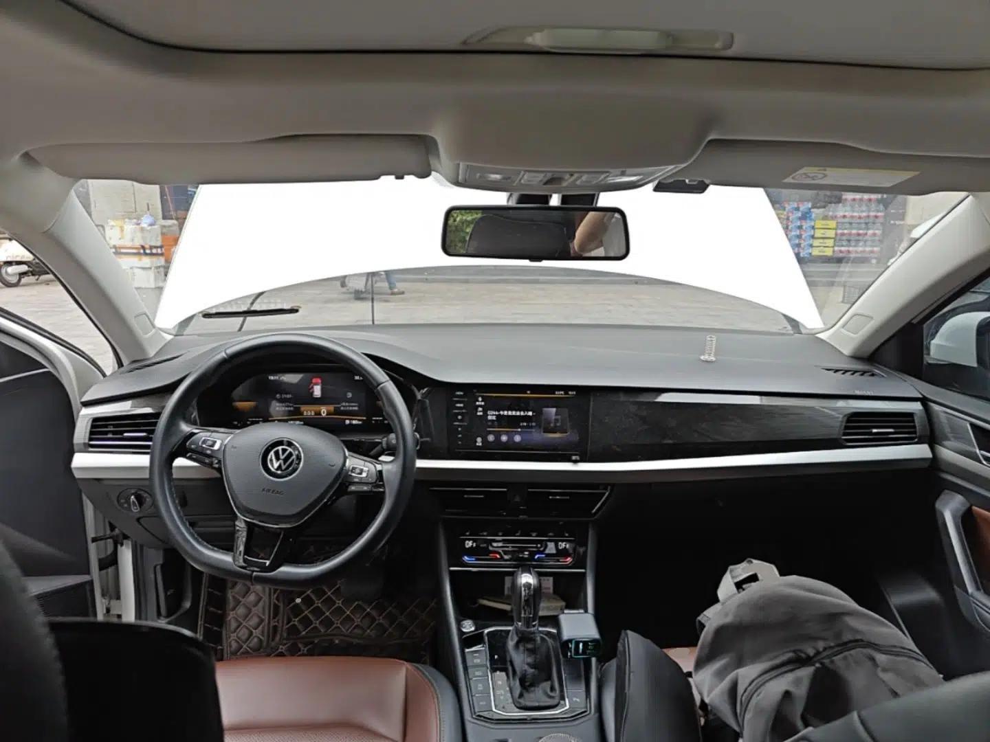 Volkswagen Lavida 2021 280TSI DSG Luxury Edition — миниатюра 13