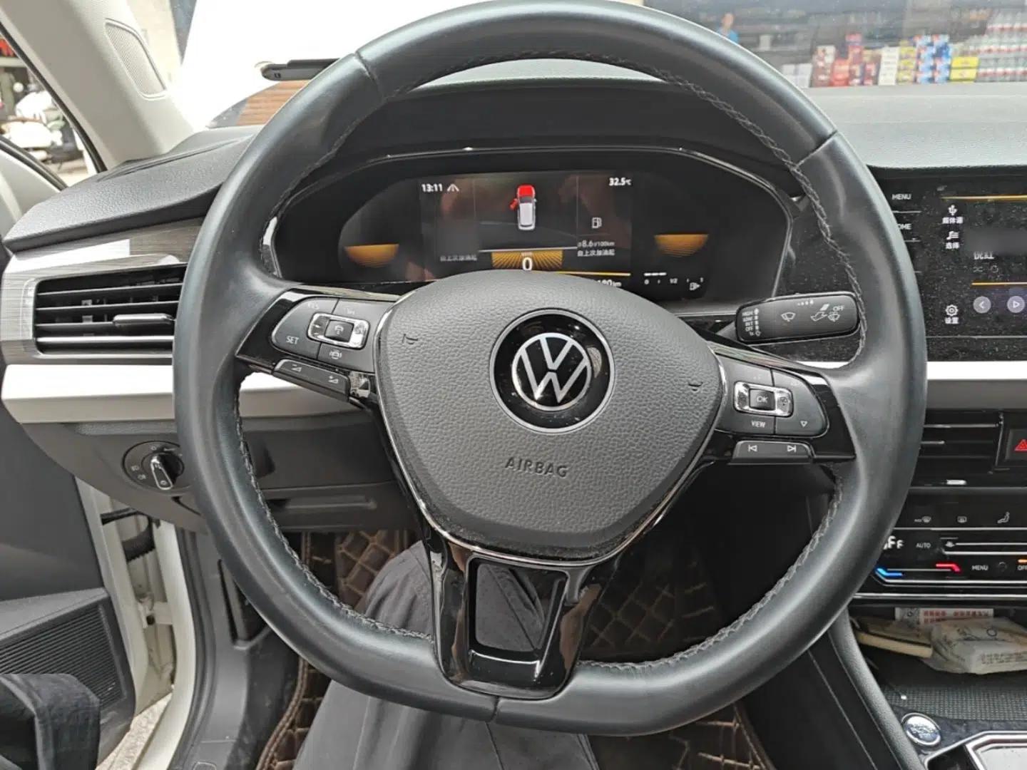Volkswagen Lavida 2021 280TSI DSG Luxury Edition — миниатюра 14