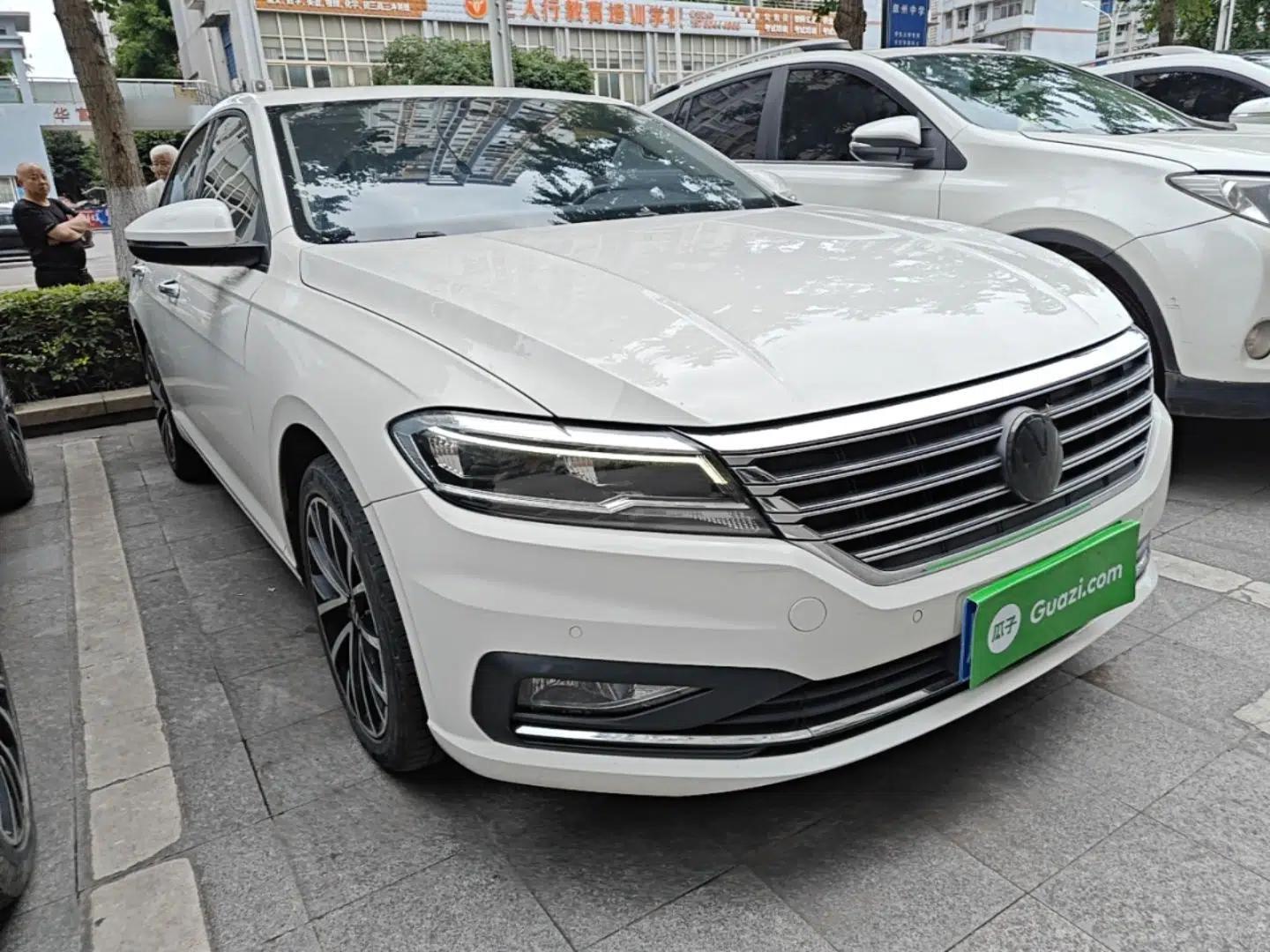 Volkswagen Lavida 2021 280TSI DSG Luxury Edition — миниатюра 3