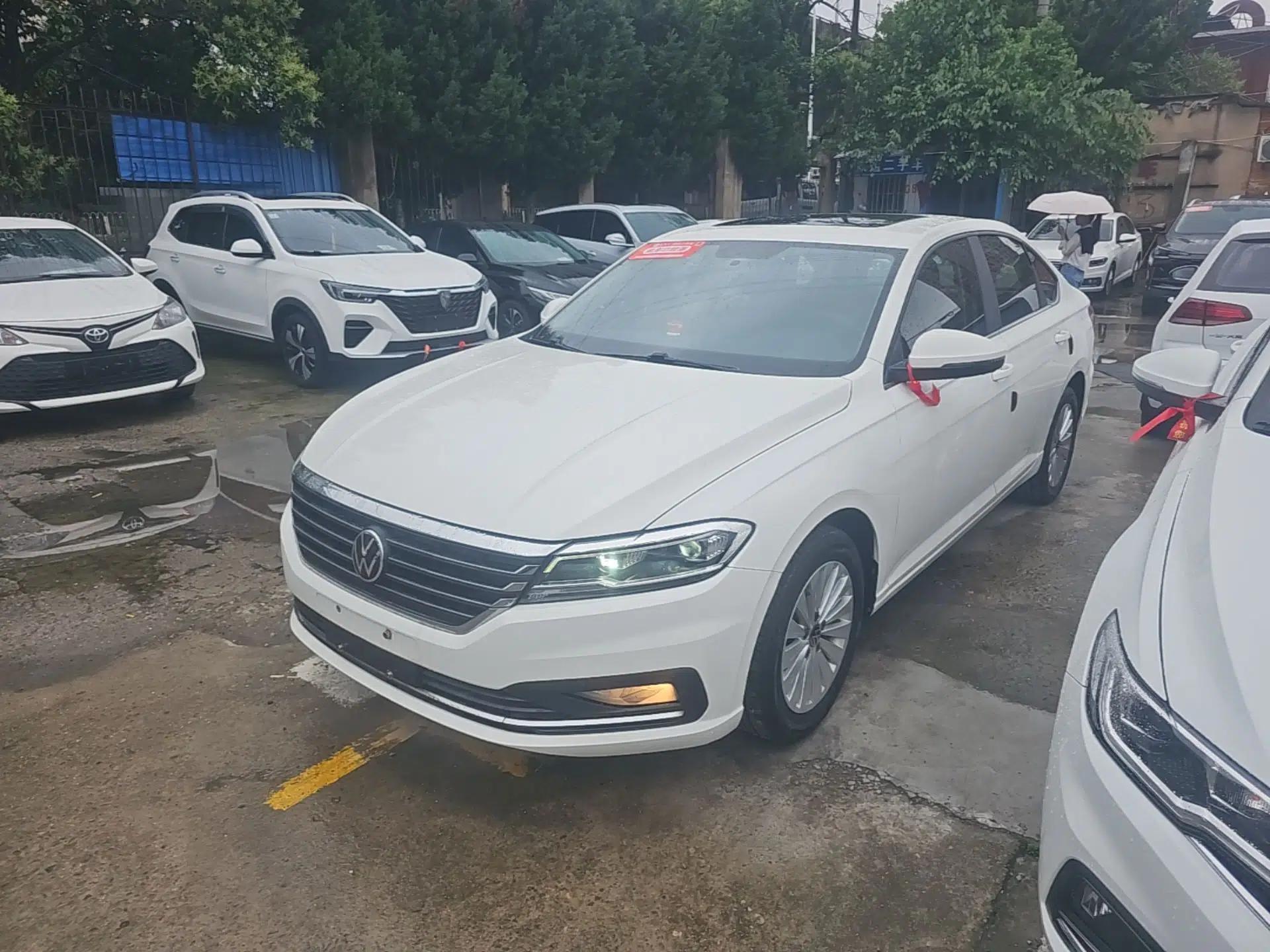 Volkswagen Lavida 2021 1.5L Automatic Comfort Edition — миниатюра 1