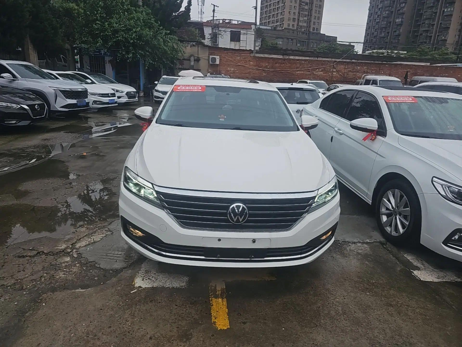 Volkswagen Lavida 2021 1.5L Automatic Comfort Edition — миниатюра 2