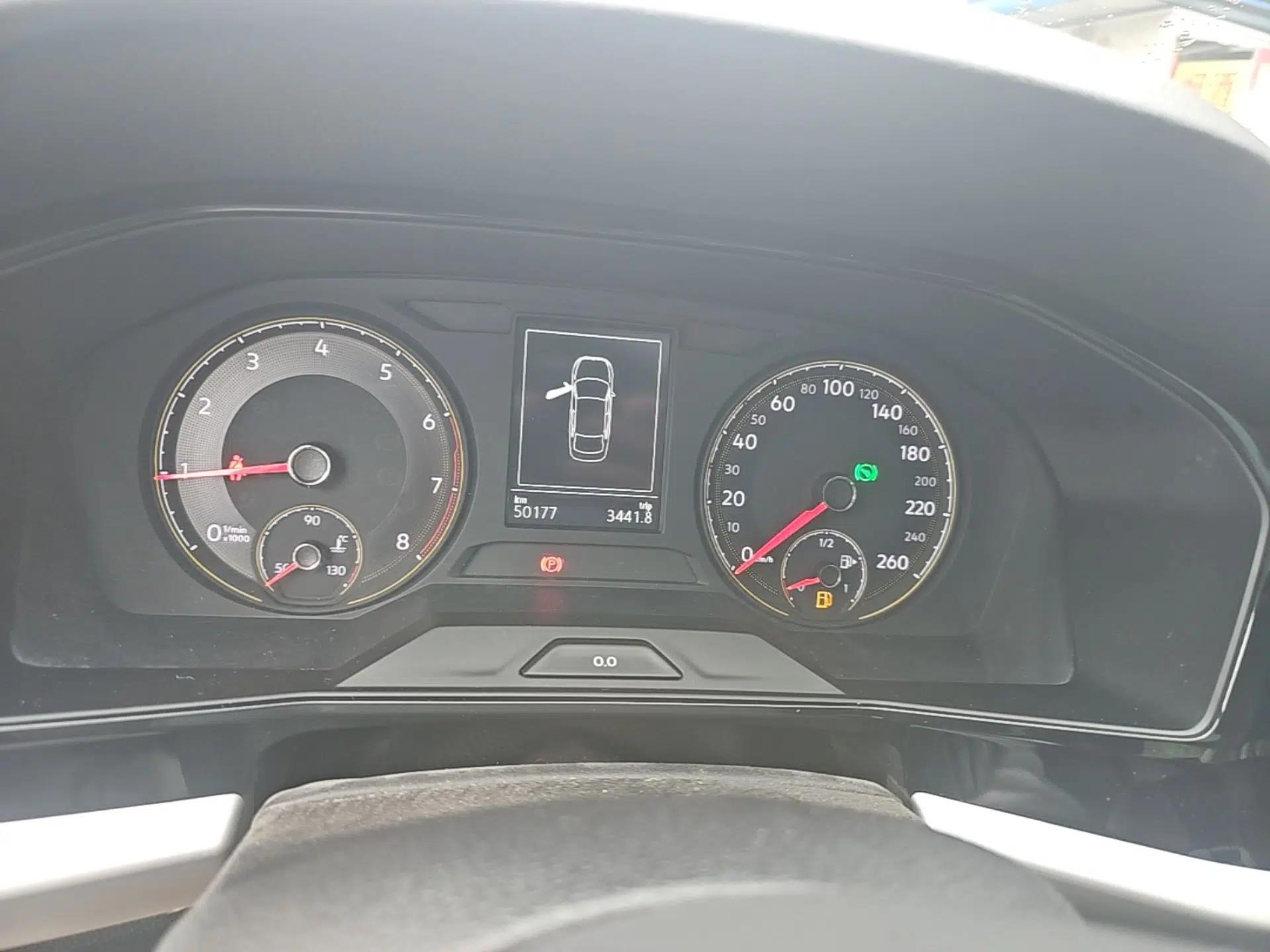 Volkswagen Lavida 2021 1.5L Automatic Comfort Edition — миниатюра 15