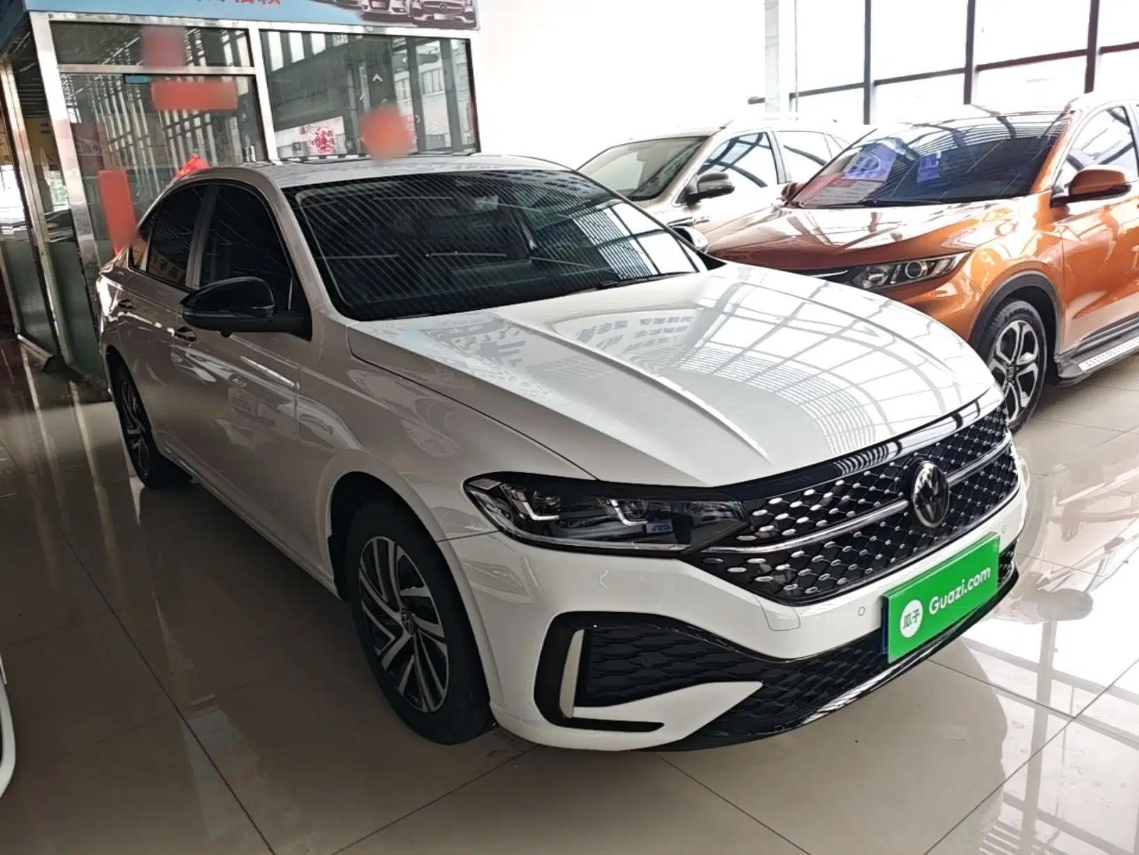 Volkswagen Lavida 2024 300TSI DSG Starry Sky Leading Edition — миниатюра 3