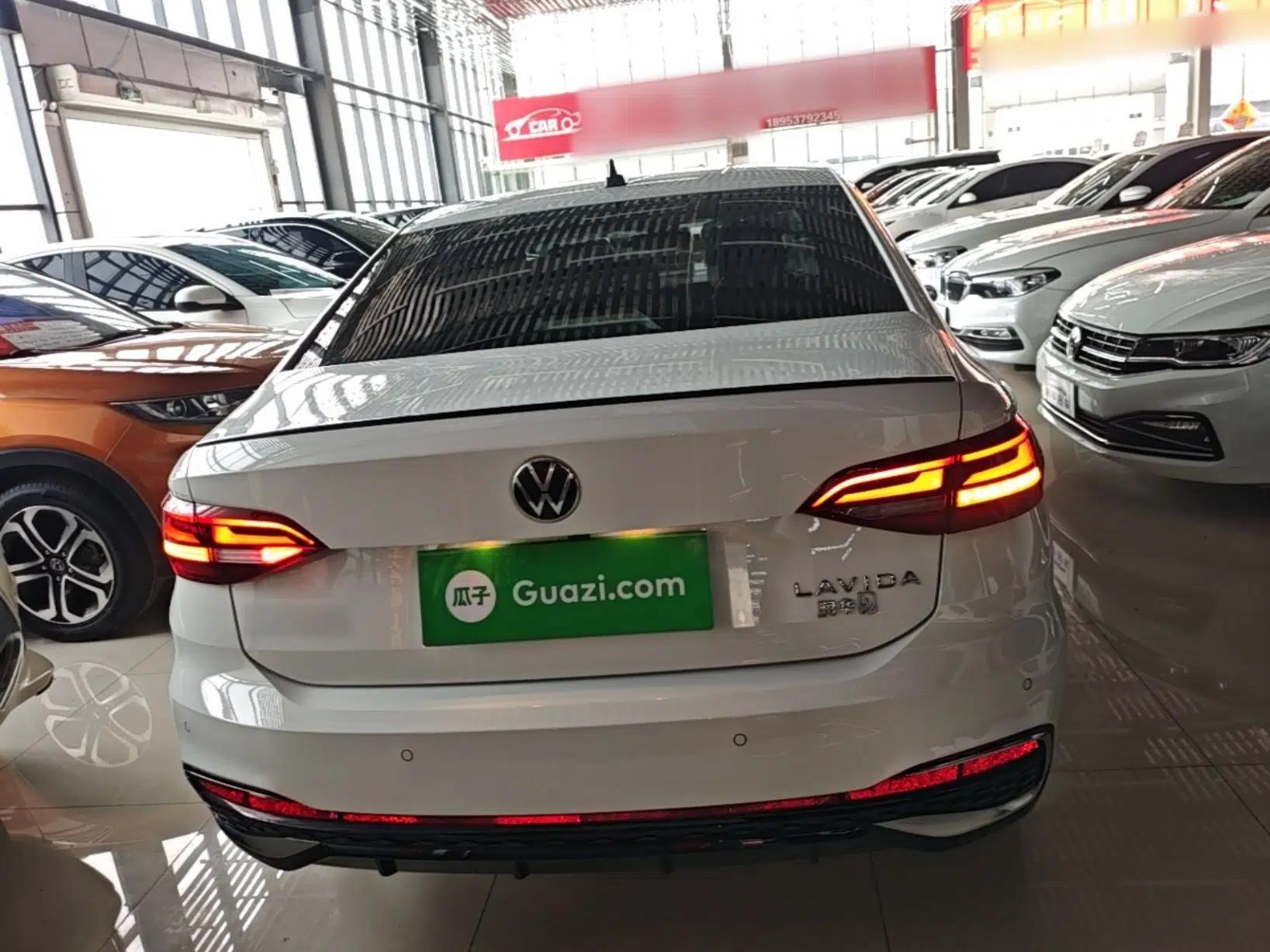 Volkswagen Lavida 2024 300TSI DSG Starry Sky Leading Edition — миниатюра 5