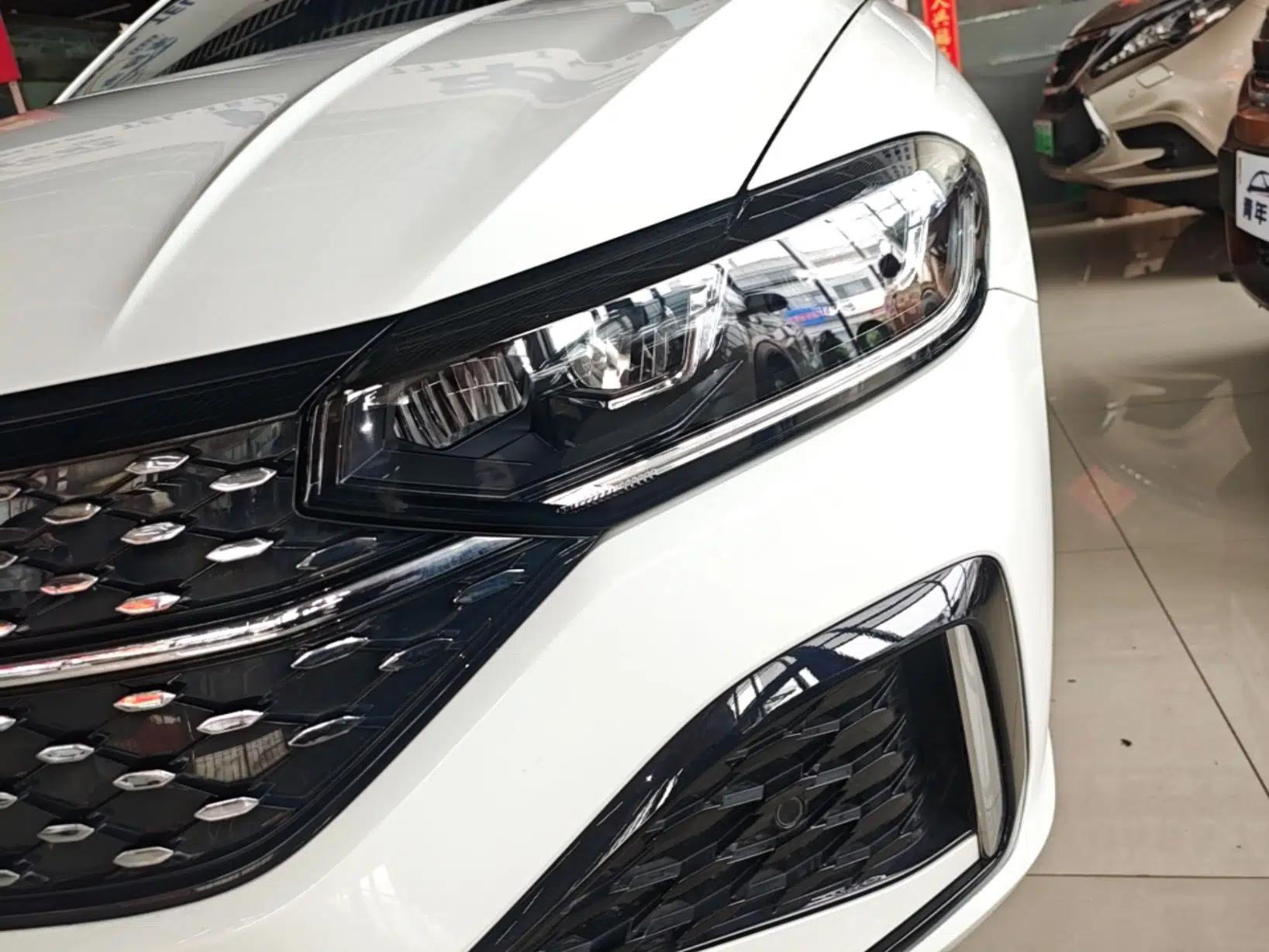 Volkswagen Lavida 2024 300TSI DSG Starry Sky Leading Edition — миниатюра 9