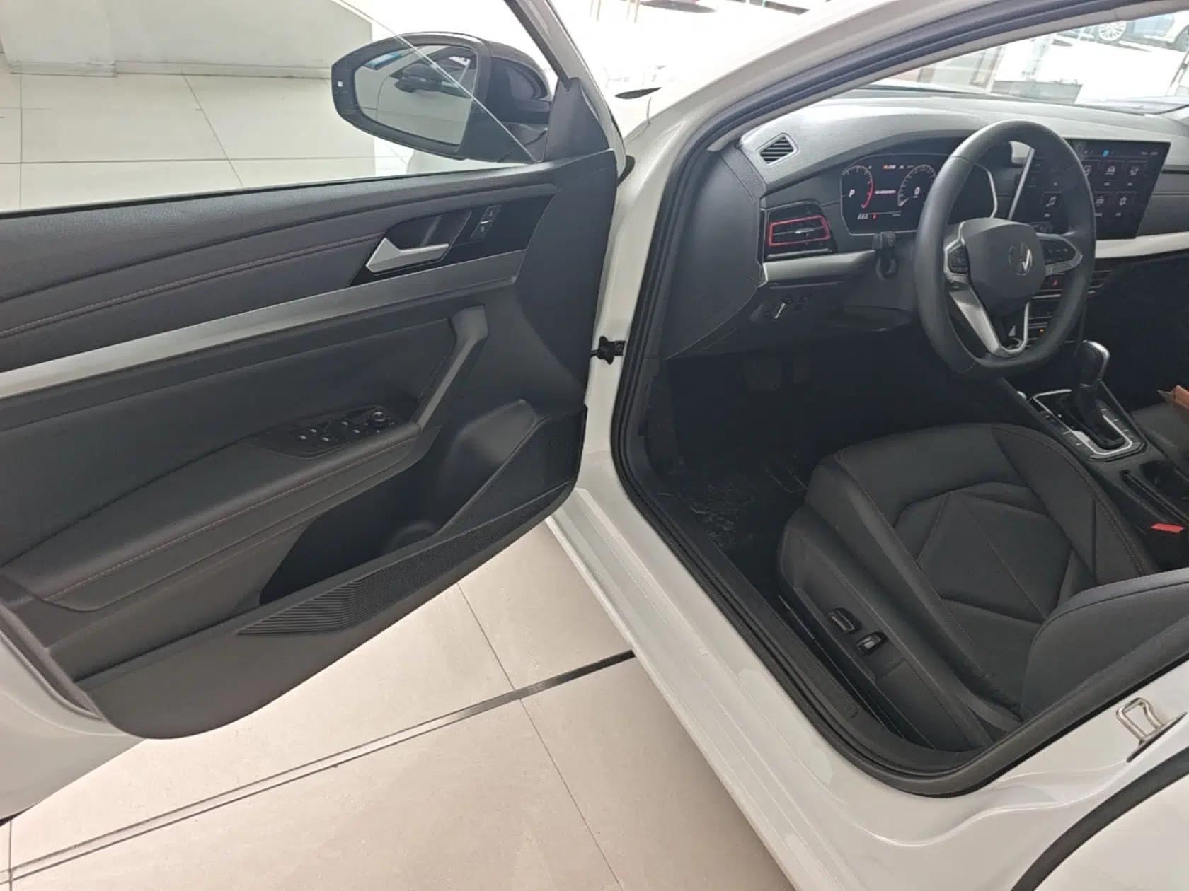 Volkswagen Lavida 2024 300TSI DSG Starry Sky Leading Edition — миниатюра 19