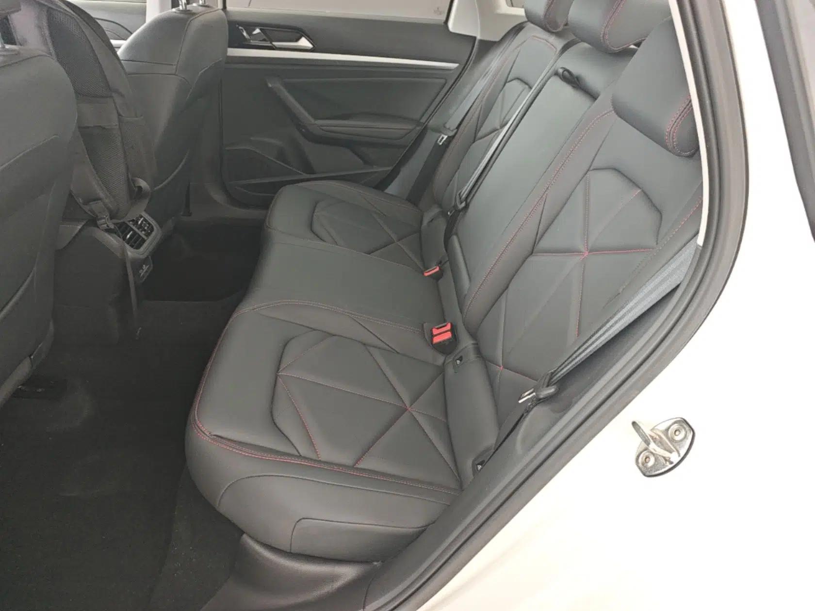 Volkswagen Lavida 2024 300TSI DSG Starry Sky Leading Edition — миниатюра 20