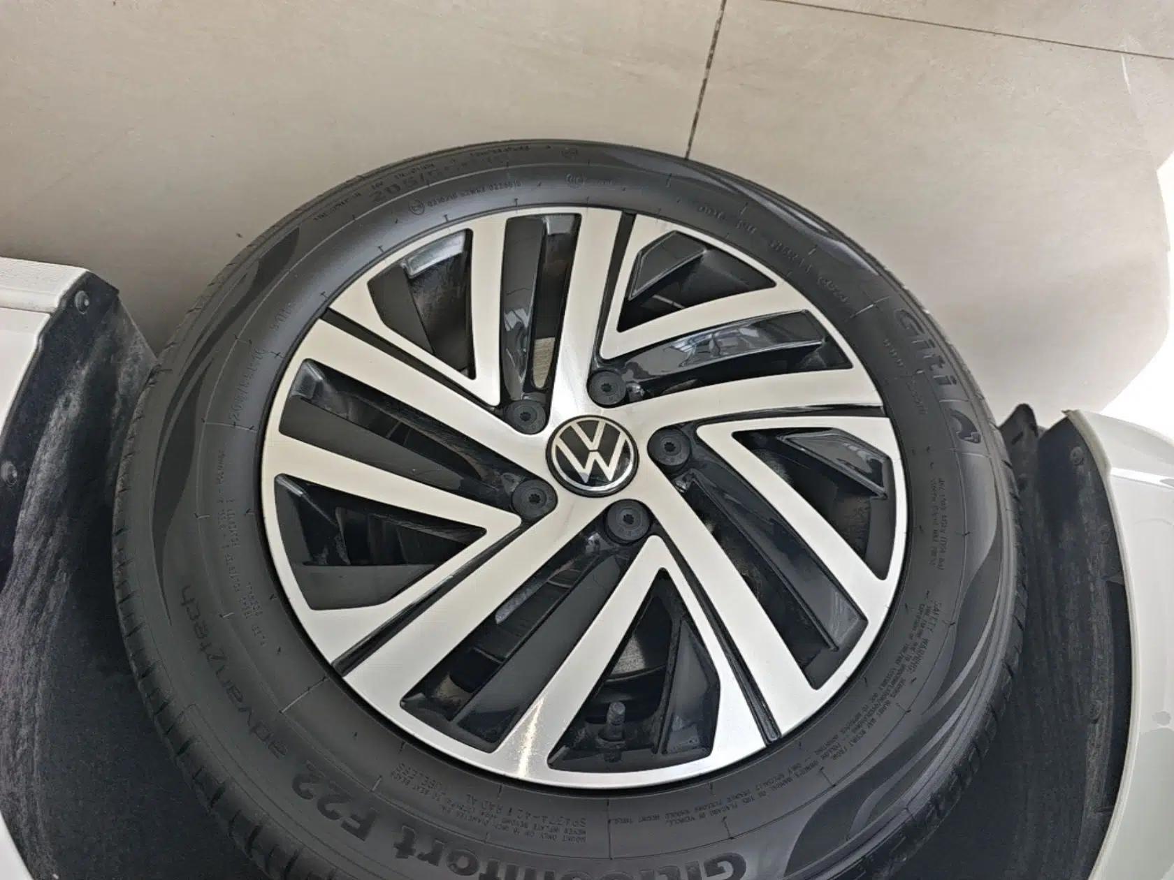 Volkswagen Lavida 2024 300TSI DSG Starry Sky Leading Edition — миниатюра 8