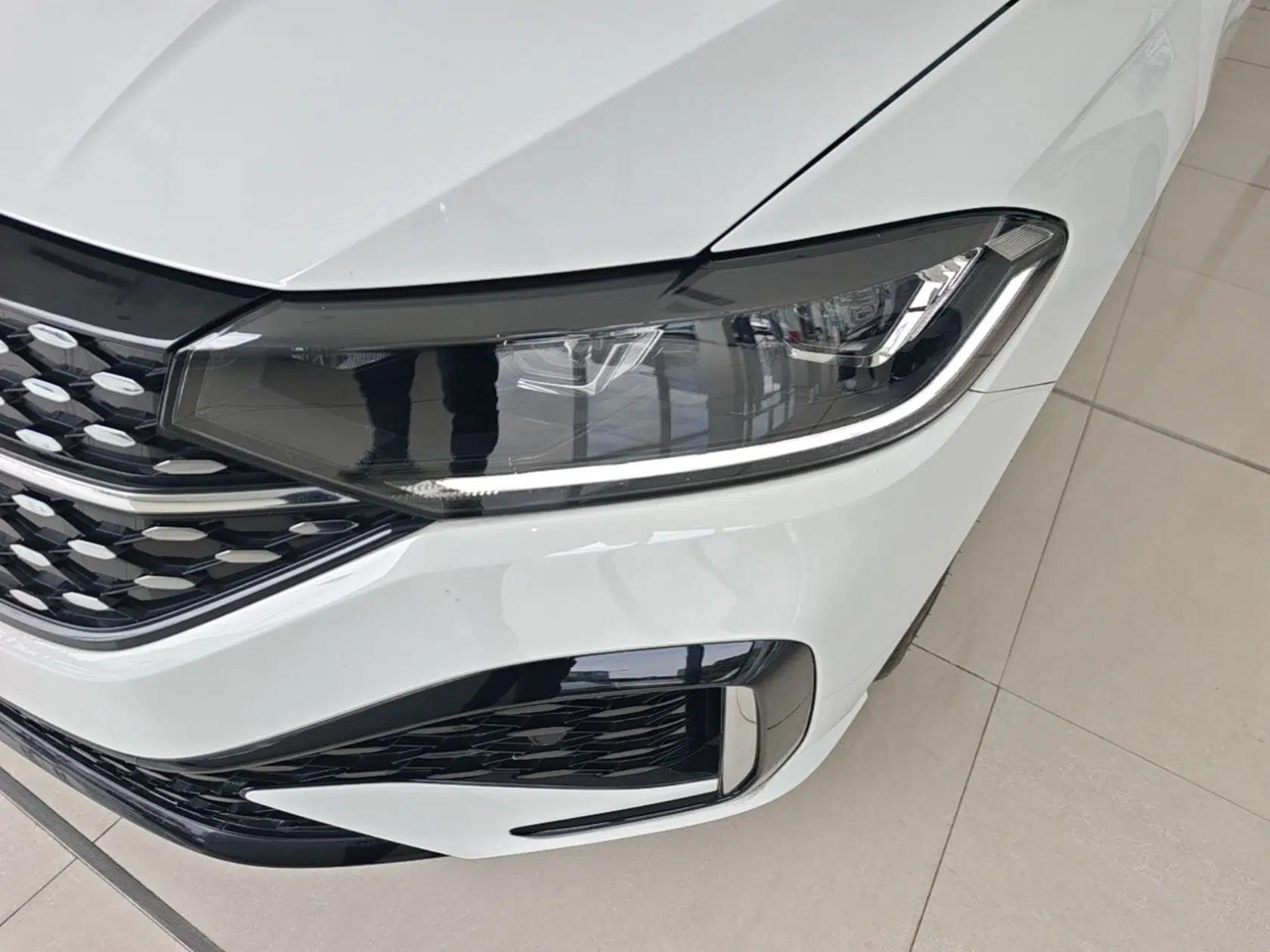 Volkswagen Lavida 2024 300TSI DSG Starry Sky Leading Edition — миниатюра 9