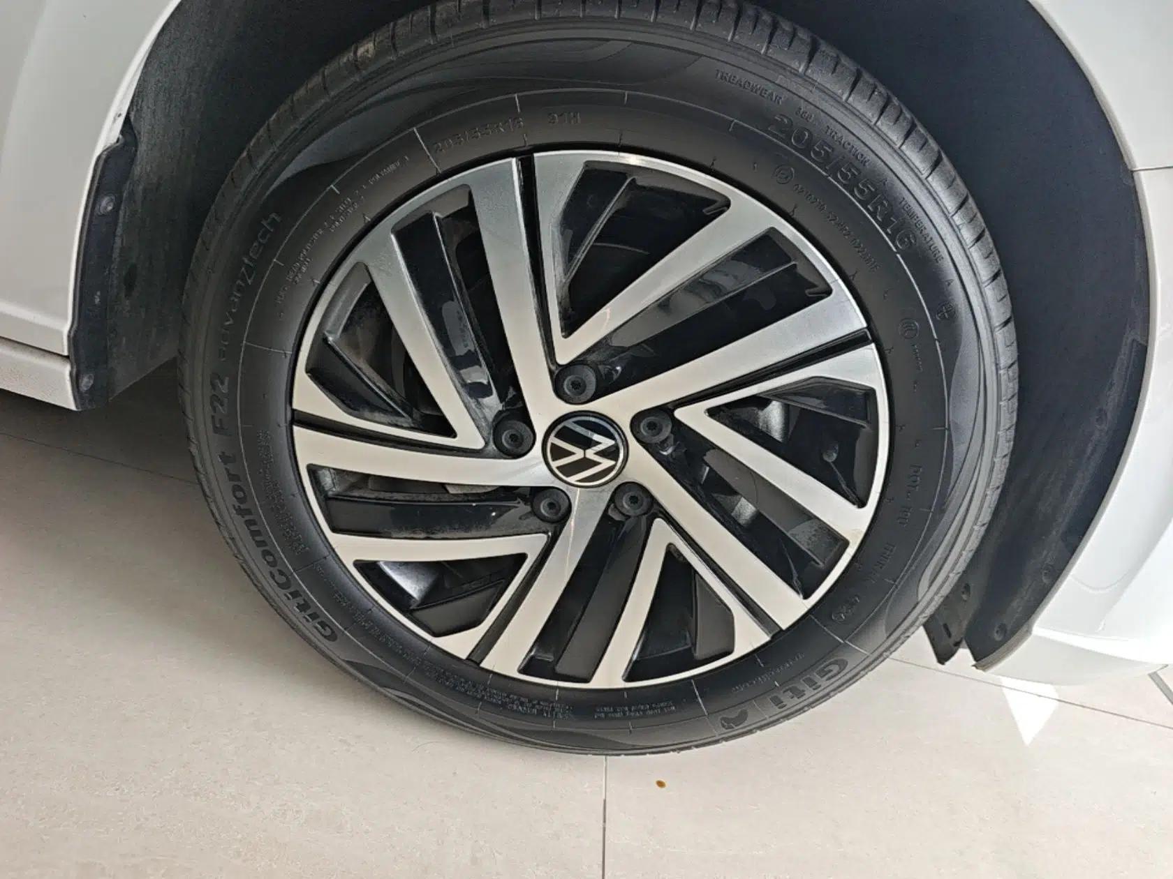 Volkswagen Lavida 2024 300TSI DSG Starry Sky Leading Edition — миниатюра 10
