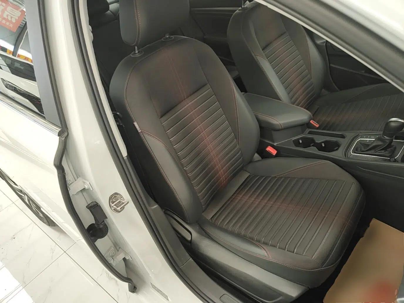 Volkswagen Lavida 2023 280TSI DSG Starry Sky Deluxe Edition — миниатюра 23