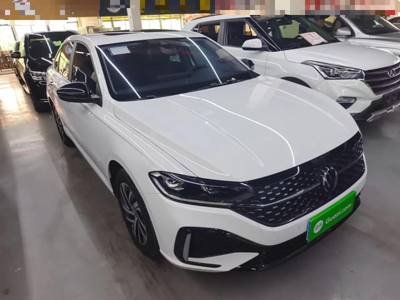 Volkswagen Lavida 2024 300TSI DSG Starry Sky Leading Edition — миниатюра 3