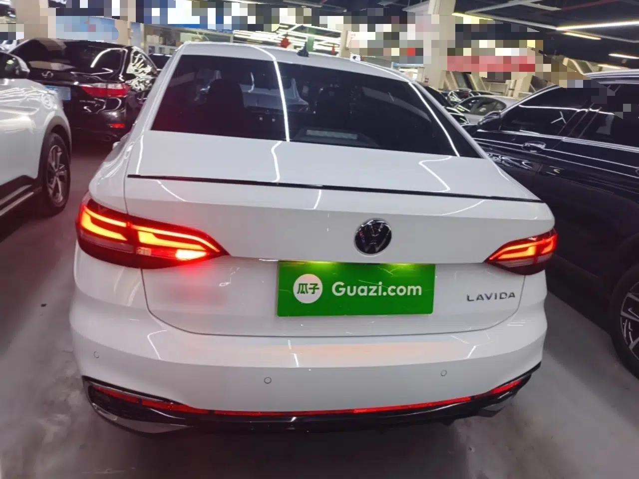 Volkswagen Lavida 2024 300TSI DSG Starry Sky Leading Edition — миниатюра 5