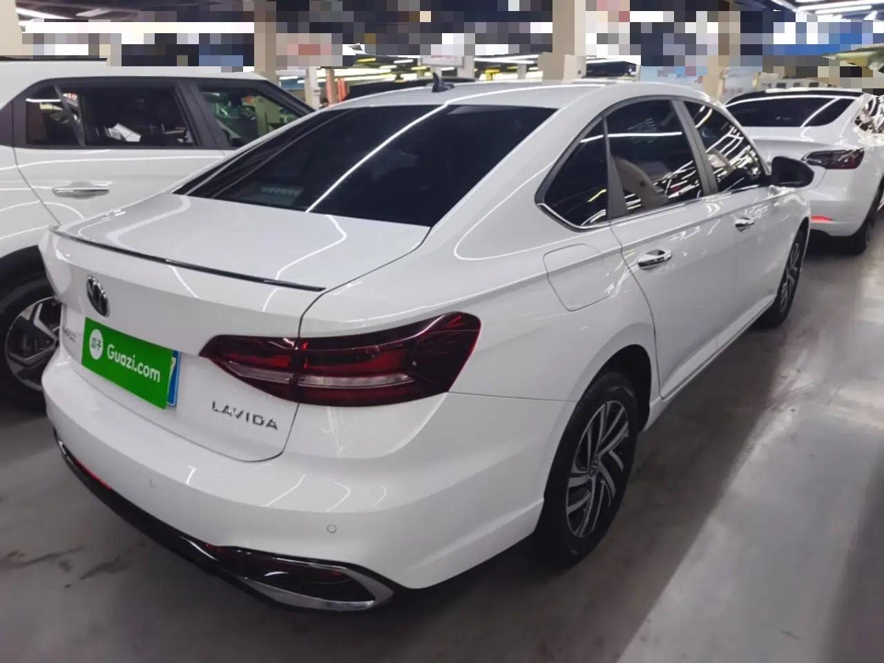 Volkswagen Lavida 2024 300TSI DSG Starry Sky Leading Edition — миниатюра 6
