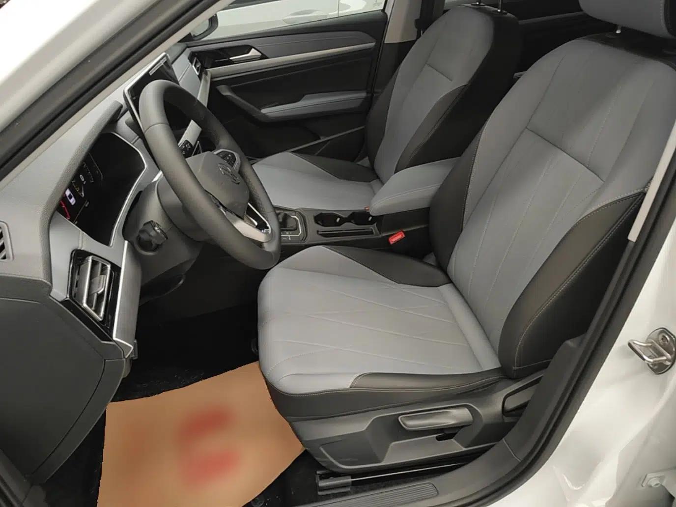 Volkswagen Lavida 2024 1.5L Automatic 5 Million Edition — миниатюра 18