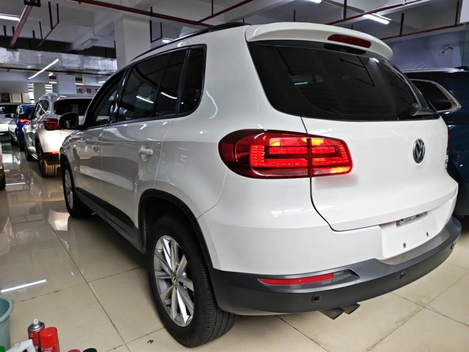 Volkswagen Tiguan 2016 280TSI Automatic Two-Wheel Drive Silk Road Comfort Edition — миниатюра 4