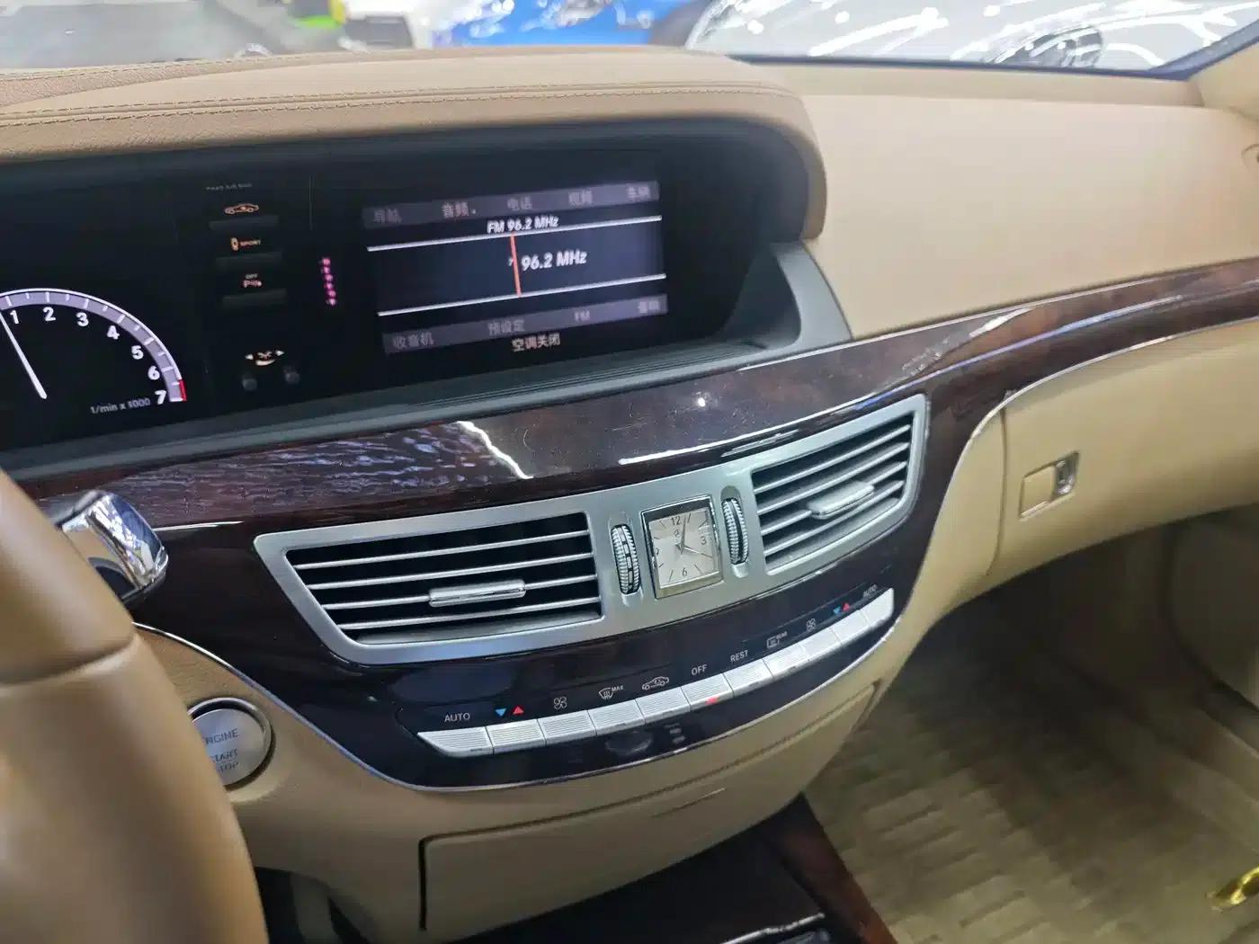 Mercedes-Benz S-Class 2010 S 350 L Luxury — миниатюра 16