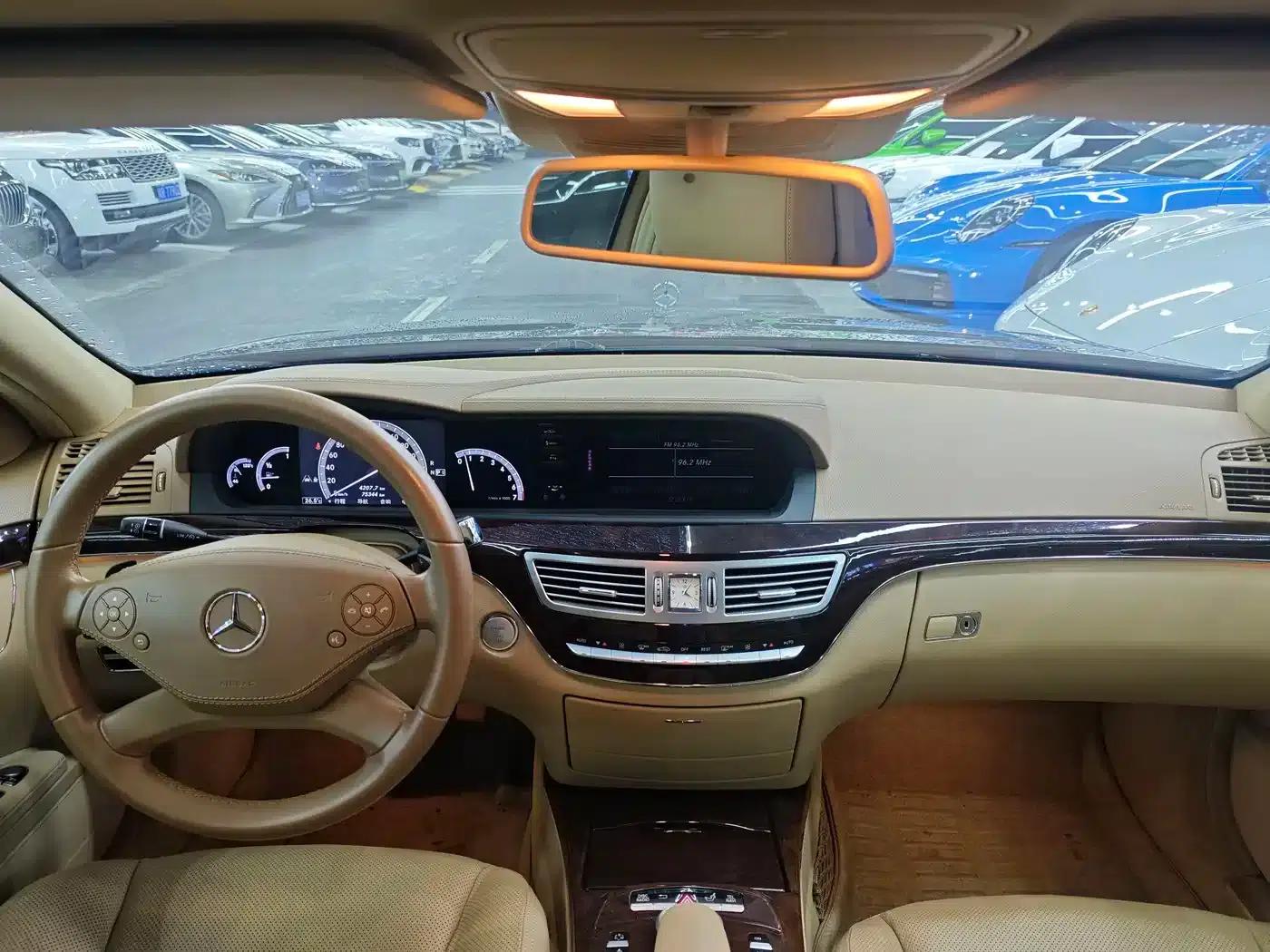 Mercedes-Benz S-Class 2010 S 350 L Luxury — миниатюра 10