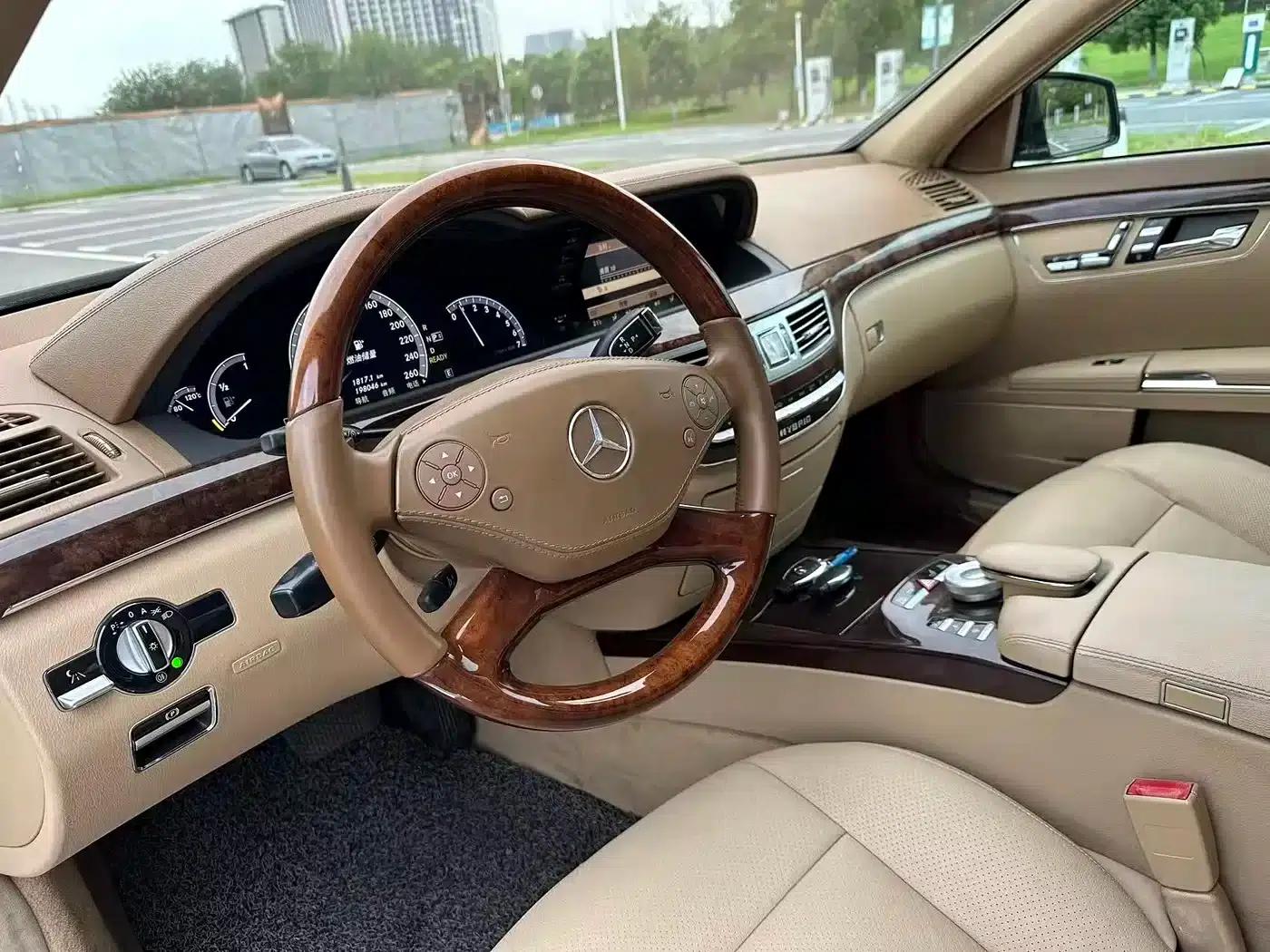 2010 Mercedes-Benz S-Class S 400 L HYBRID — миниатюра 10