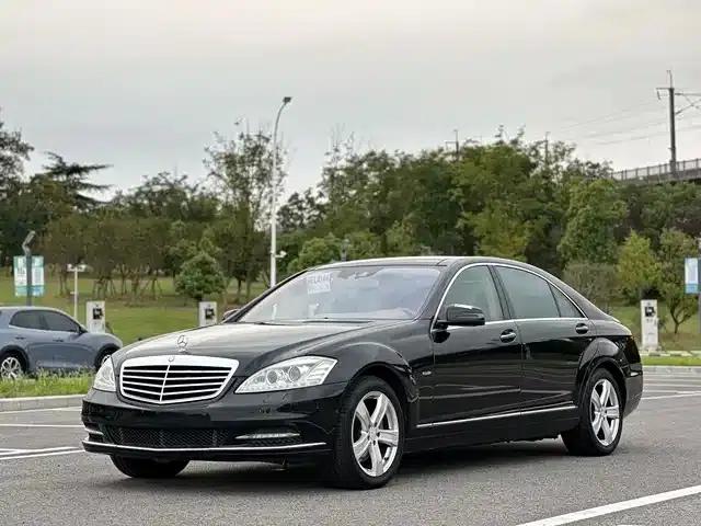 2010 Mercedes-Benz S-Class S 400 L HYBRID