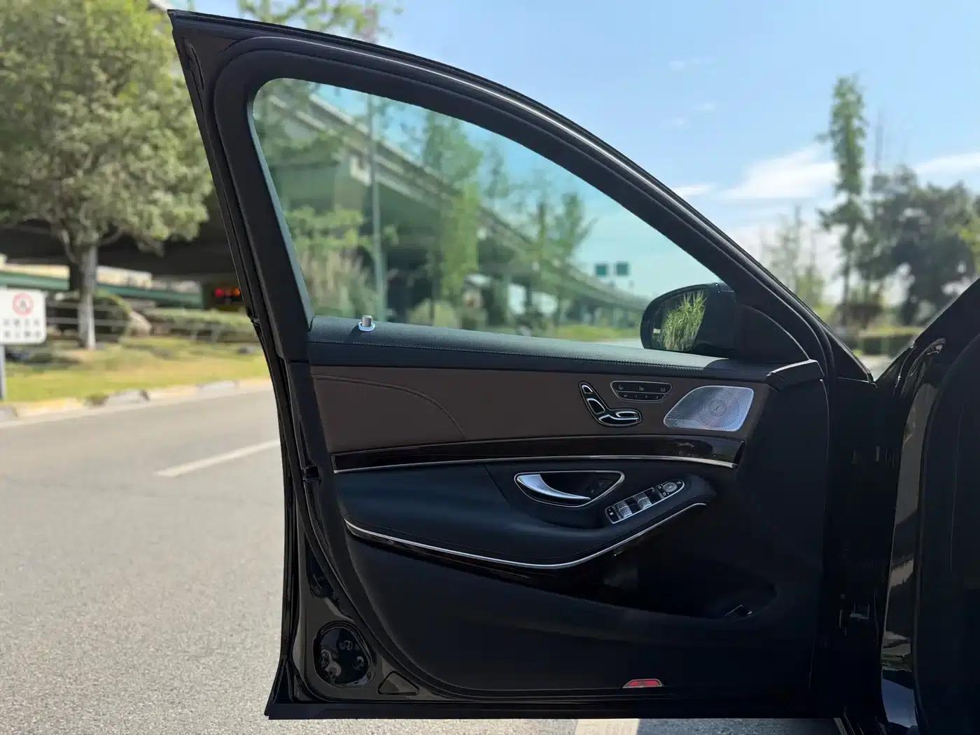 Mercedes-Benz S-Class 2019 S 350 L Luxury Edition (Special Edition) — миниатюра 9